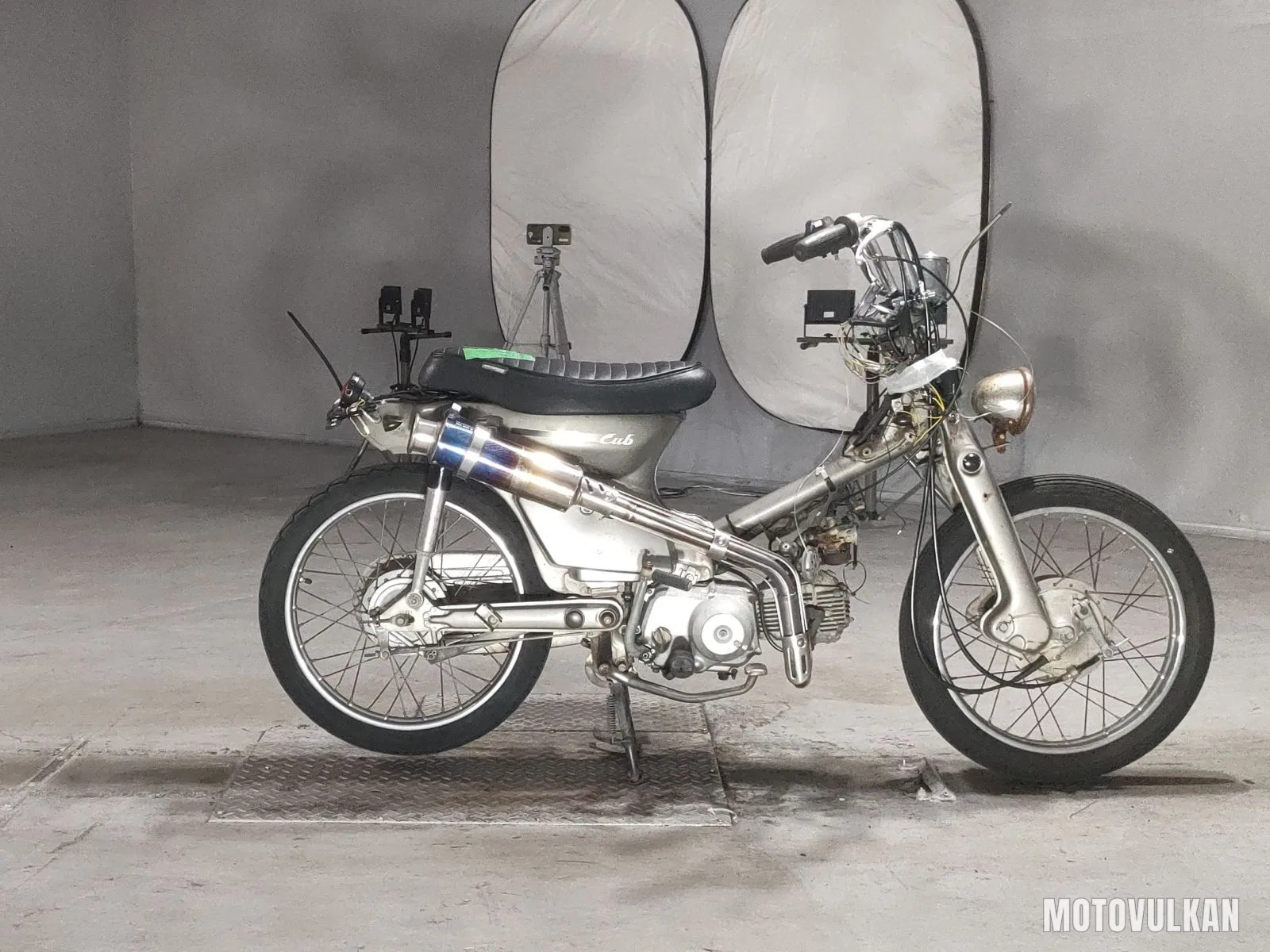 Honda Super Cub 90 Custom
