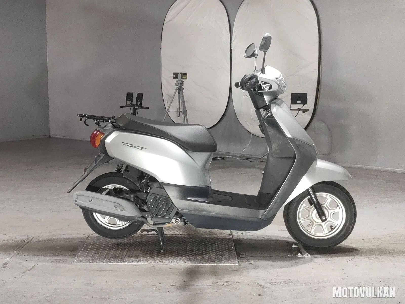 Honda Tact Basic