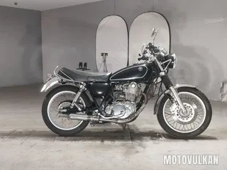 Yamaha SR400
