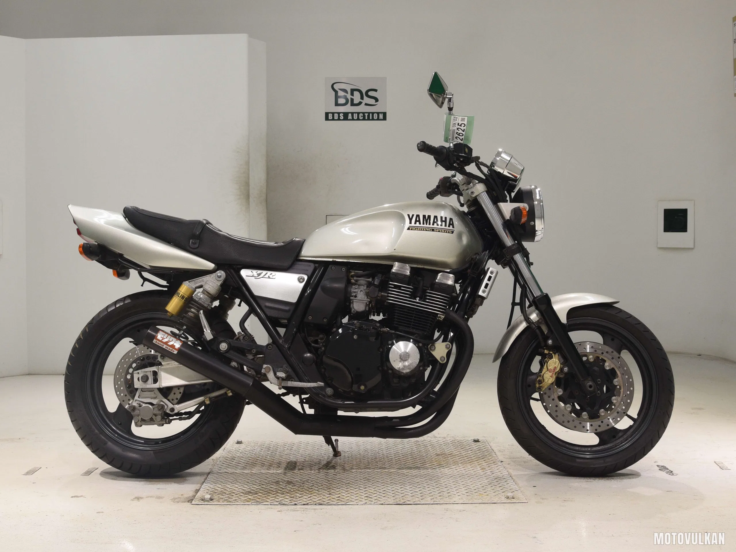 Yamaha XJR400R