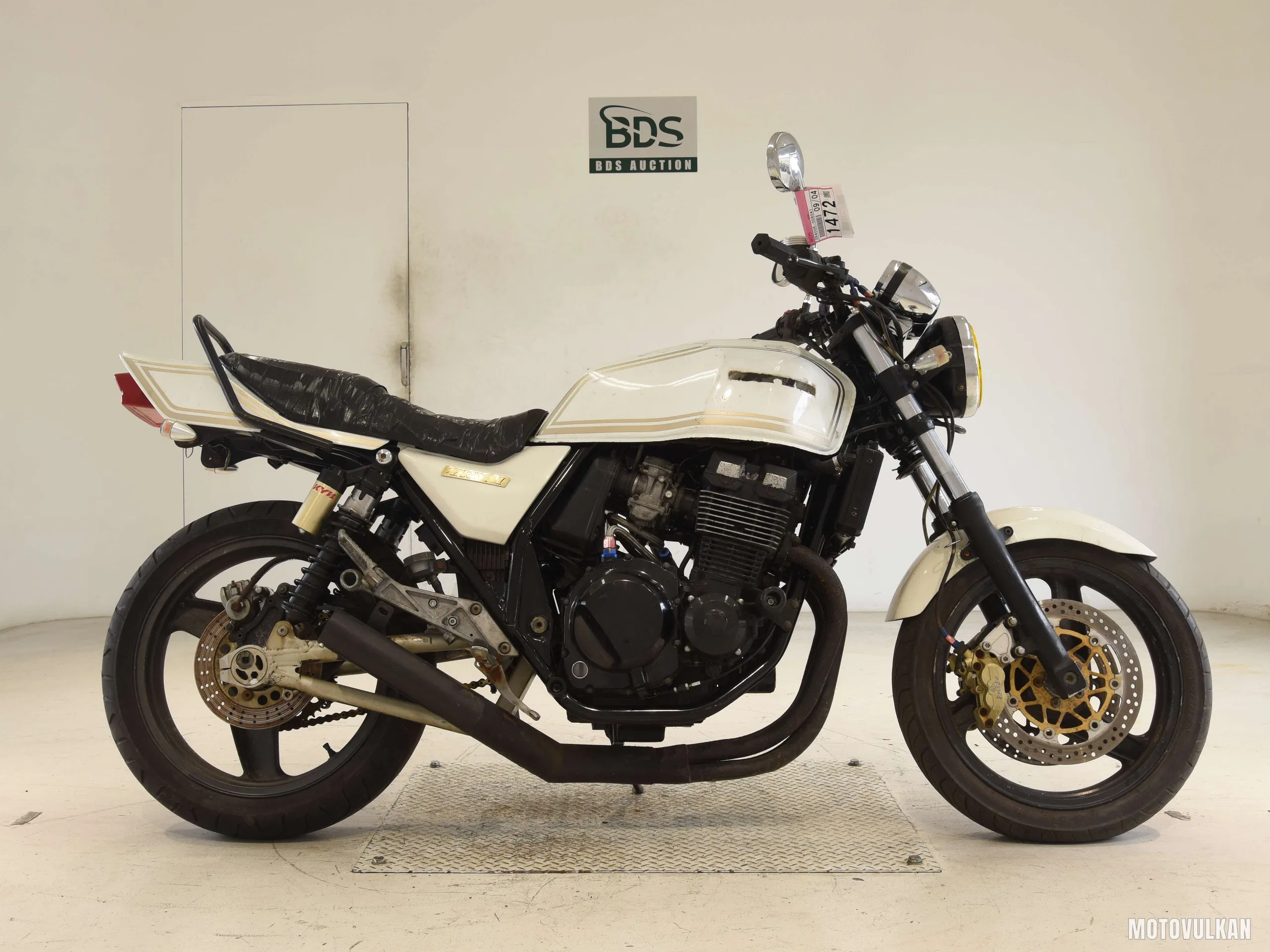 Kawasaki ZRX400