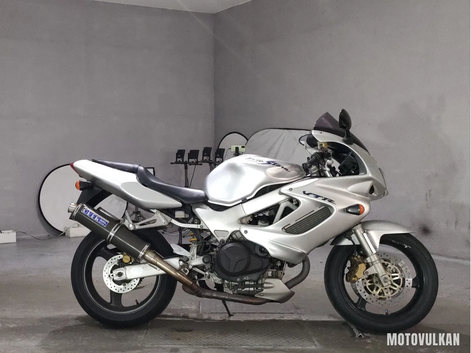 Honda VTR1000F