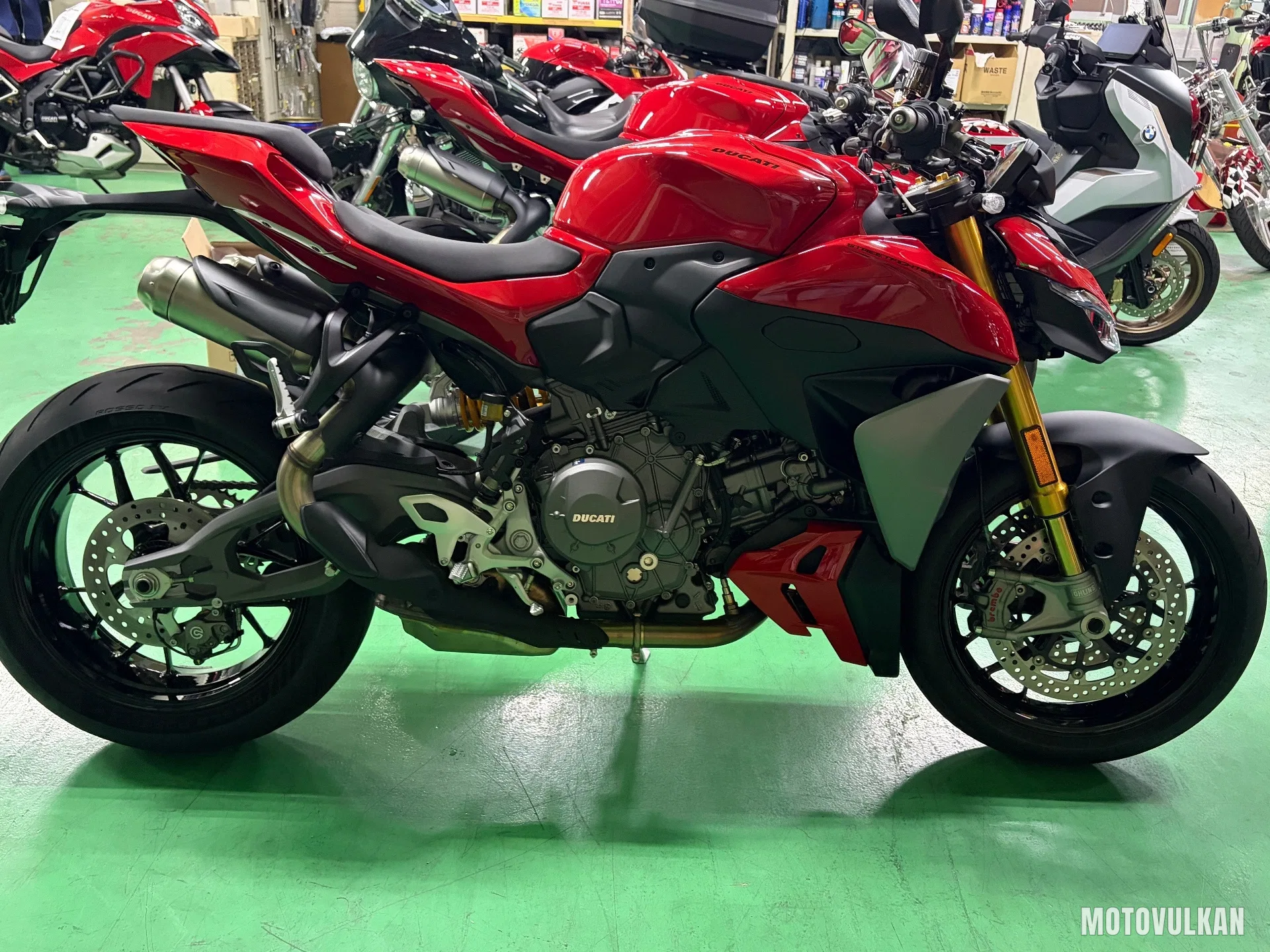 Ducati Ducati Streetfighter V2S