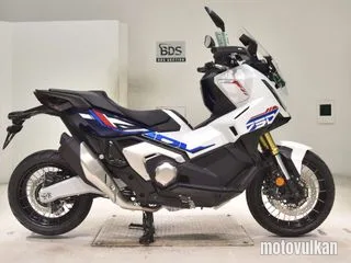 Honda X-ADV750-2