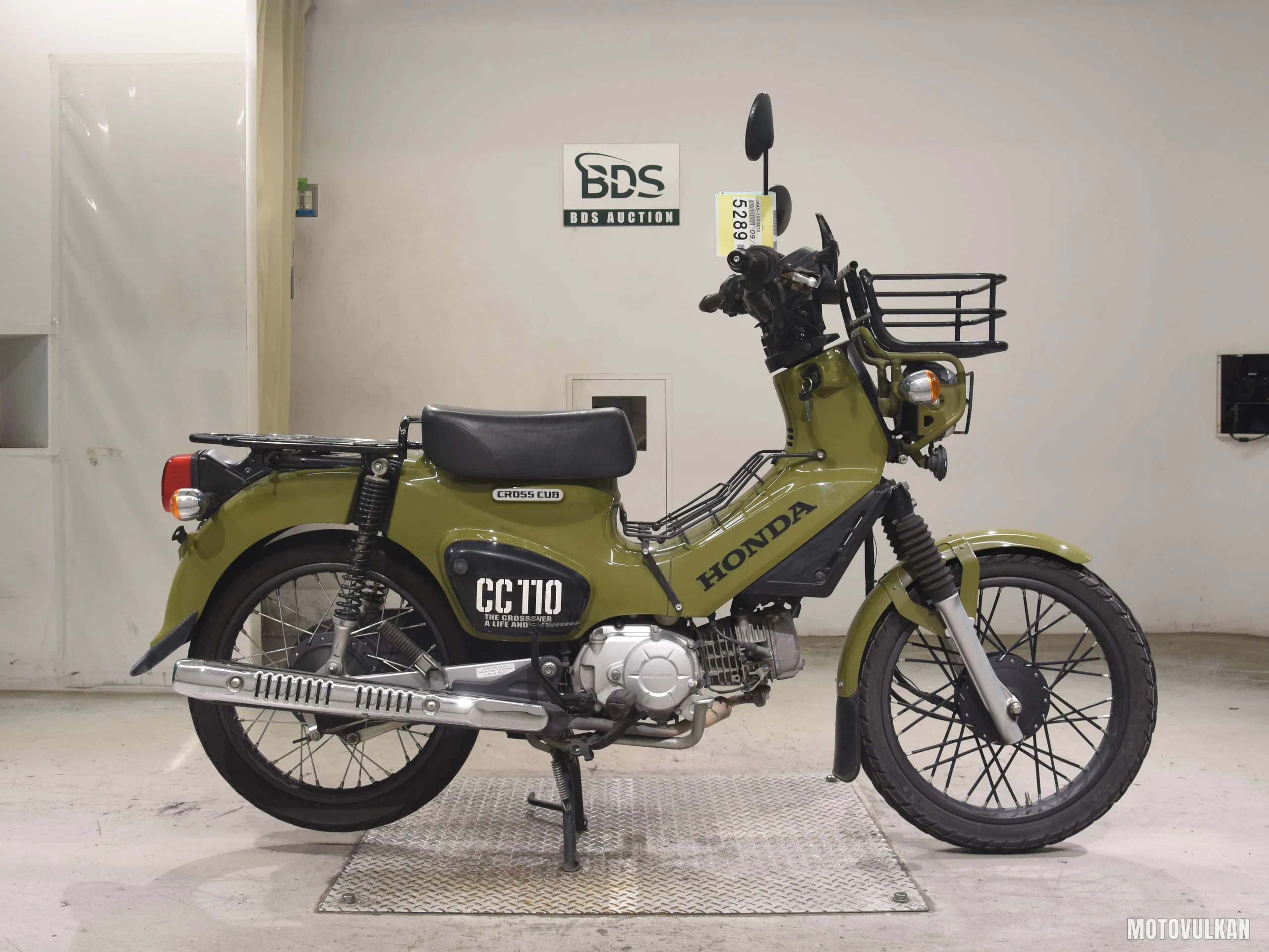 Honda Cross Cub 110-2