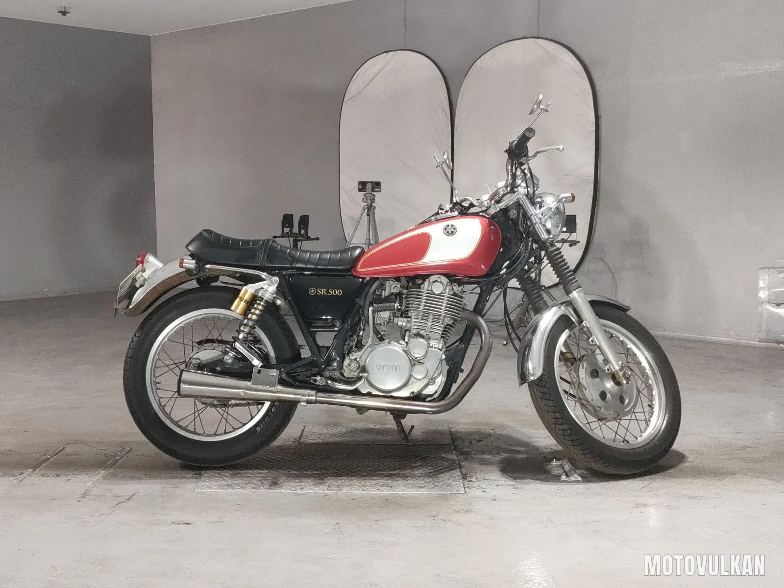 Yamaha SR400