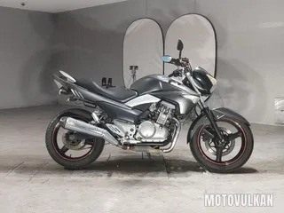 Suzuki GSR250