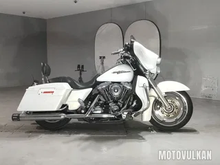 Harley-Davidson Harley-Davidson FLHX1580