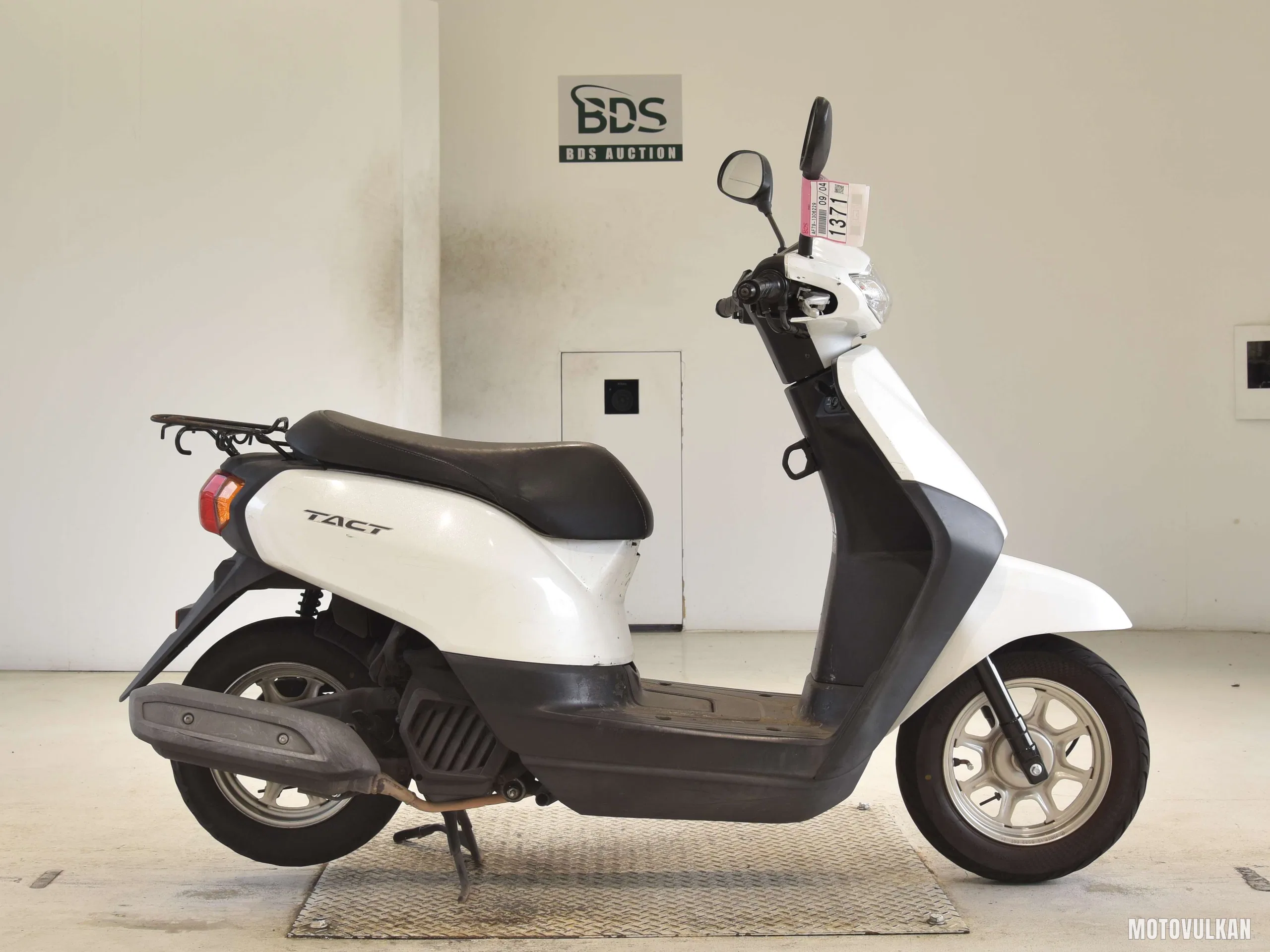 Honda TACT-4 Basic