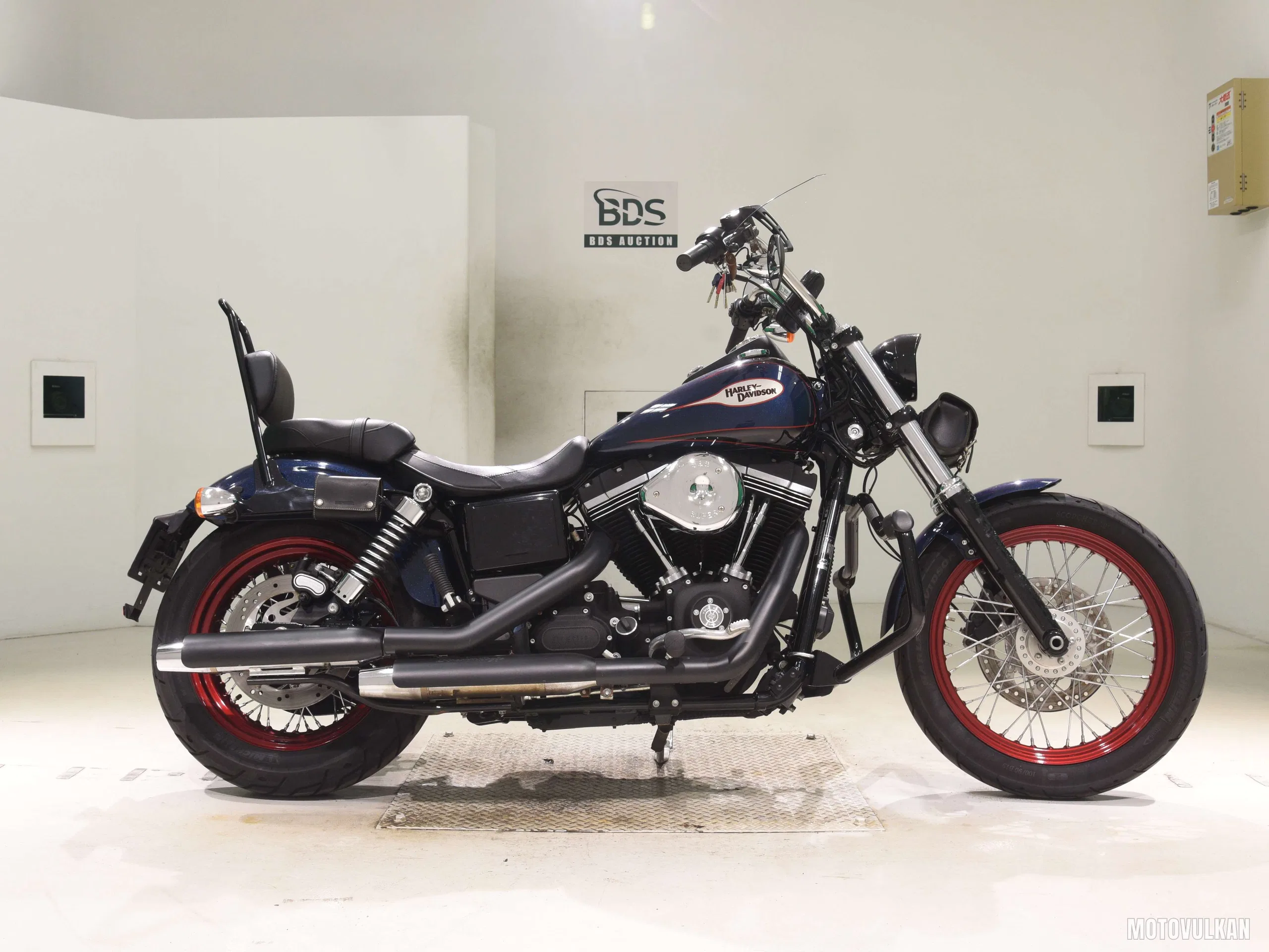 HD. FXDB1580A