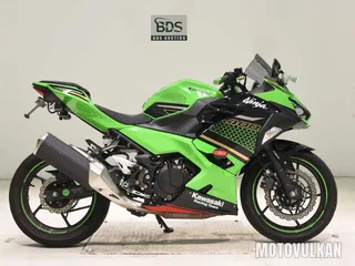 Kawasaki NINJA400-2