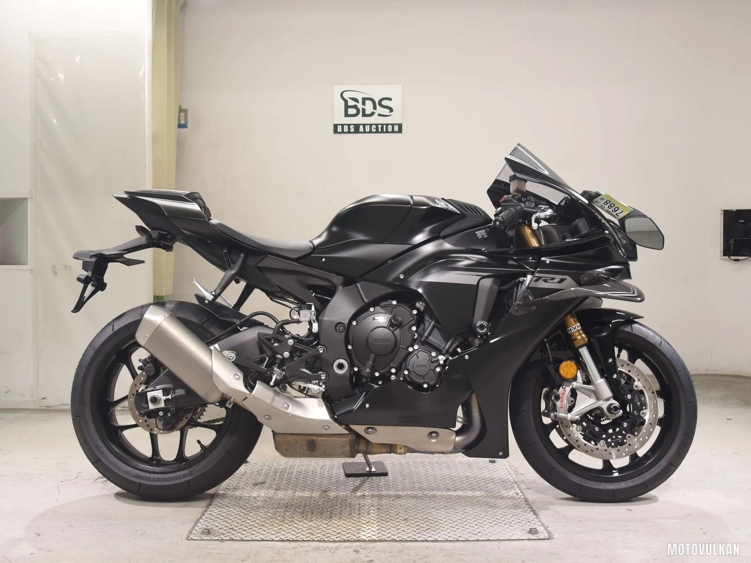 Yamaha YZF-R1
