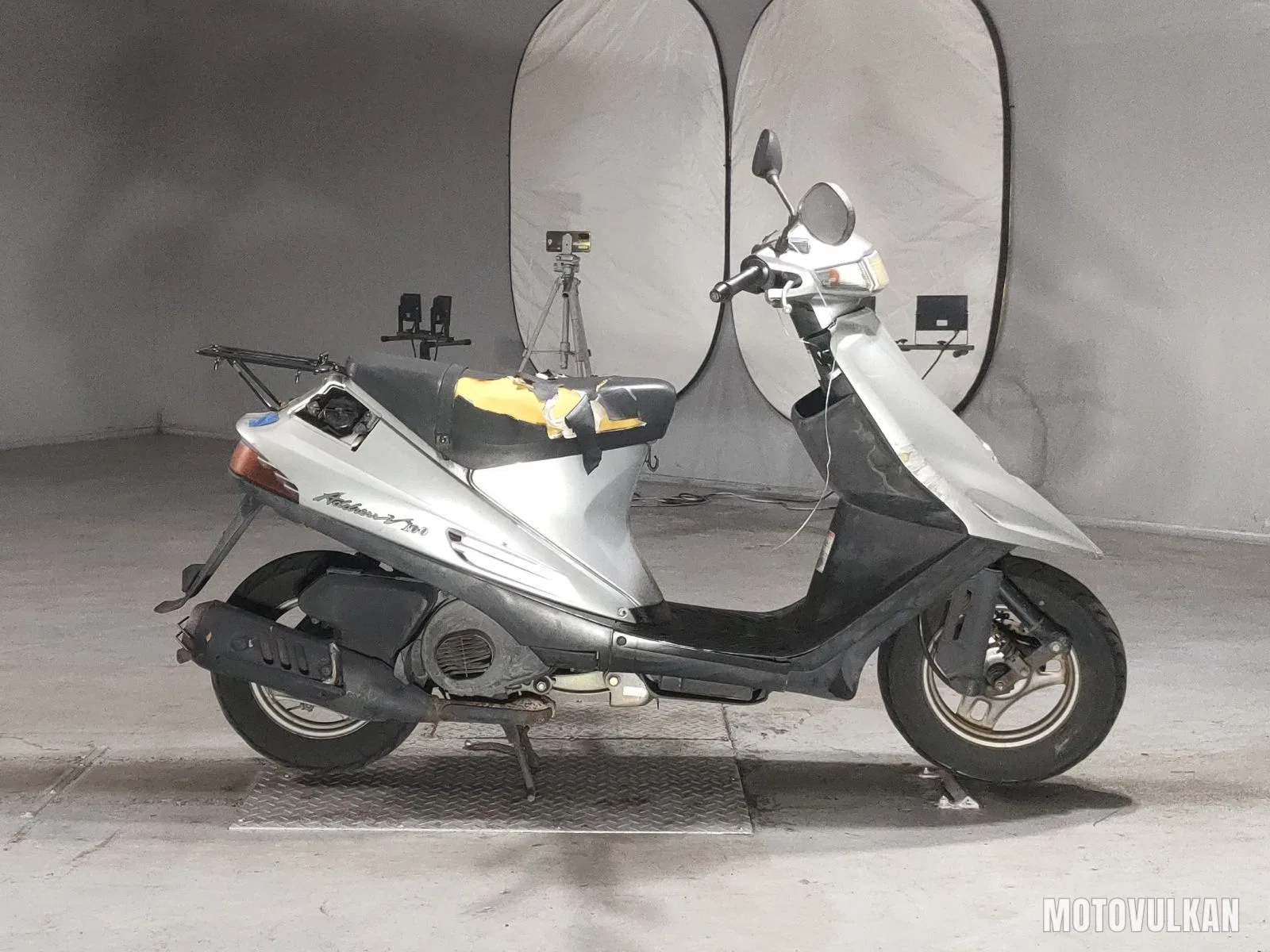 Suzuki Address V100