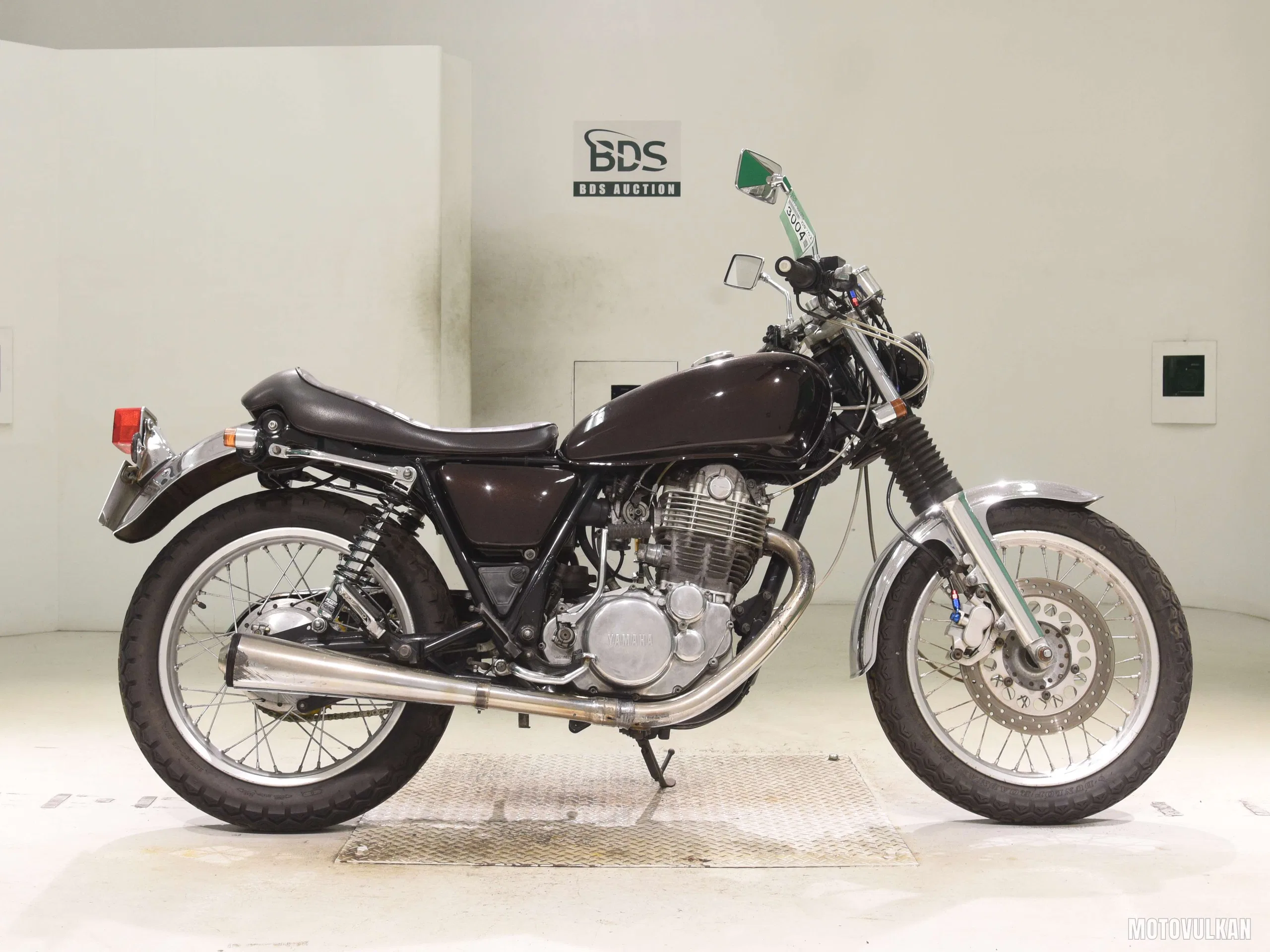 Yamaha SR400-3