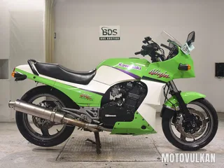 Kawasaki GPZ900R