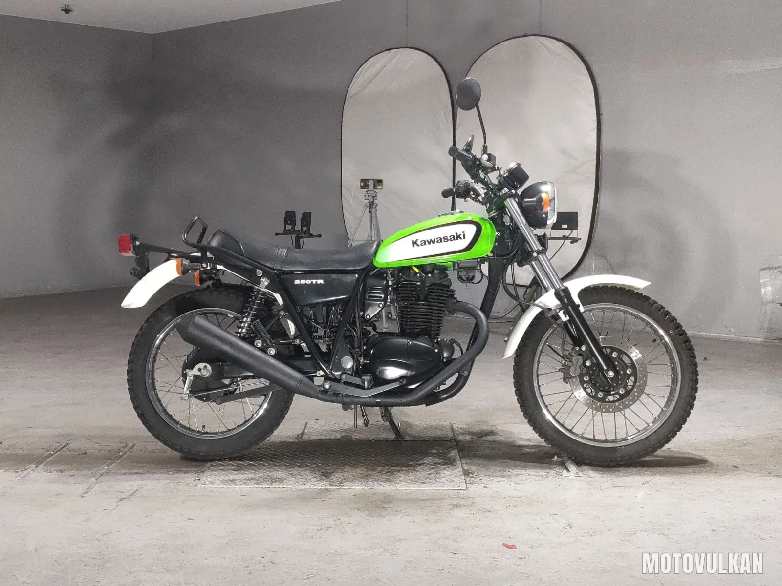 Kawasaki 250TR