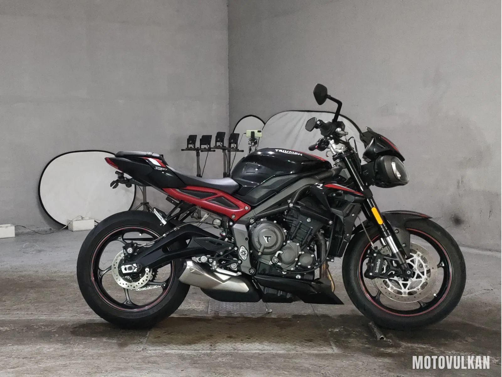Triumph Triumph Street トリプルR