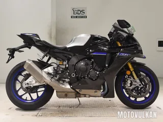 Yamaha YZF-R1M