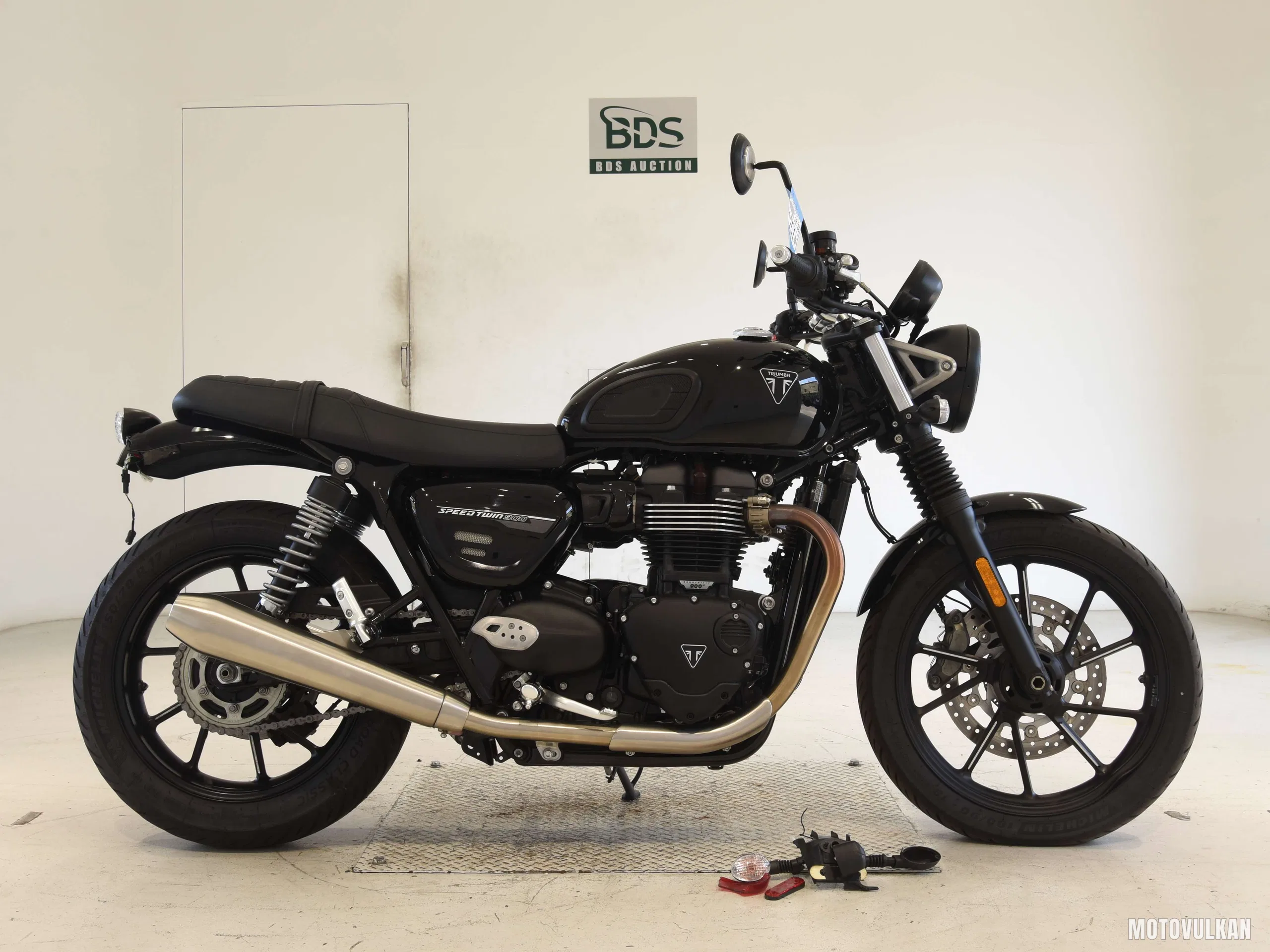  TRIUMPH SPEED Twin 900