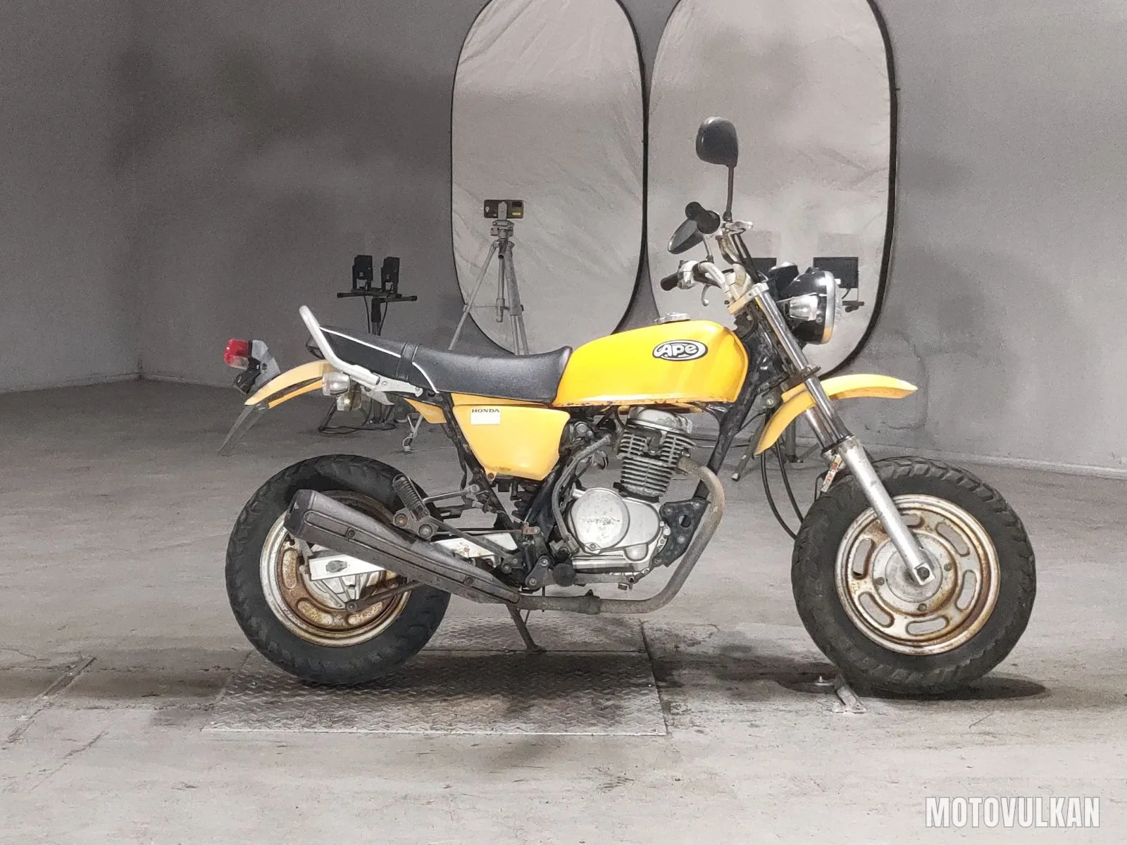 Honda Ape 100
