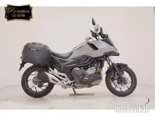 Honda NC750XD-3