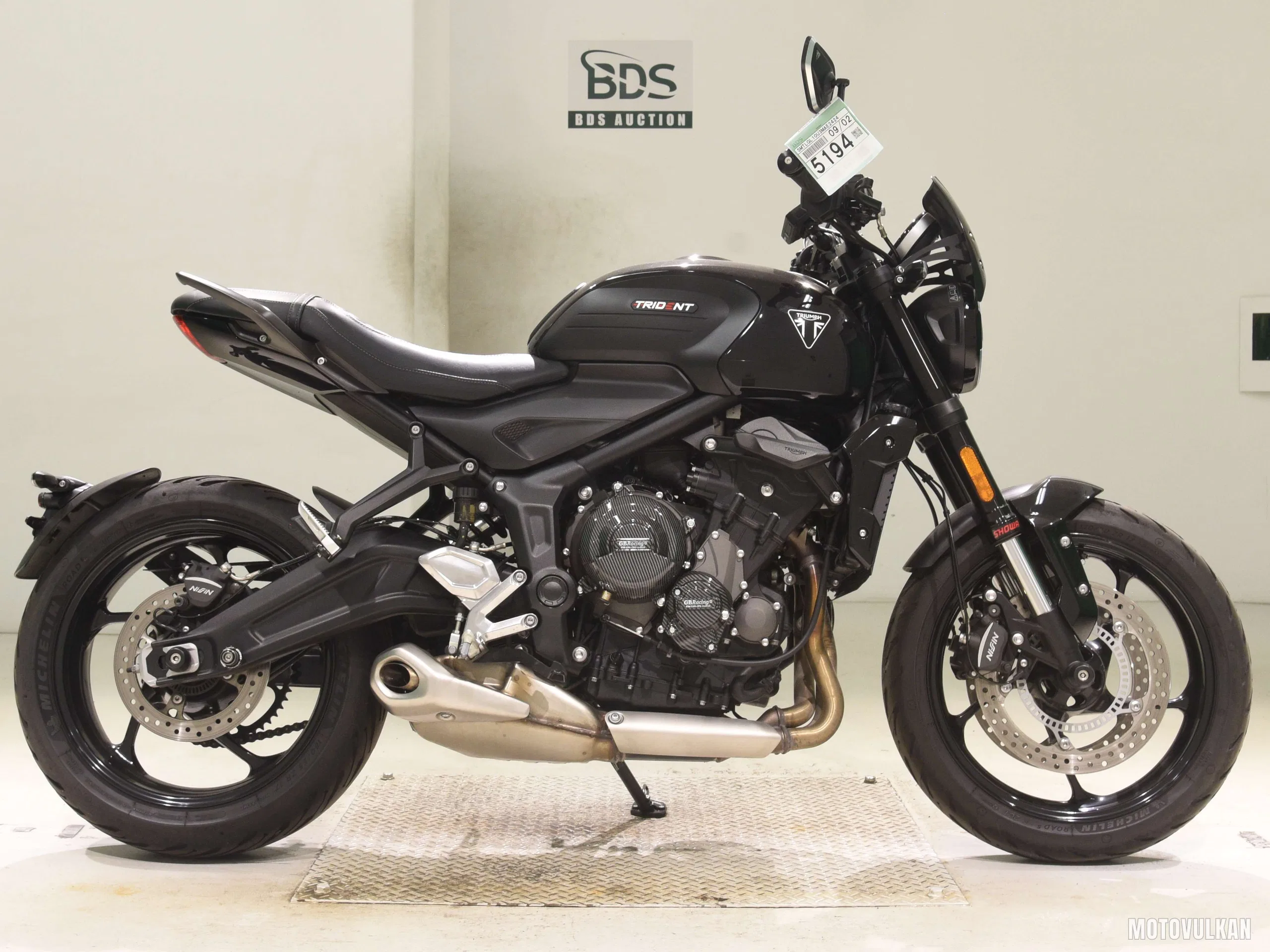  TRIUMPH TRIDENT660