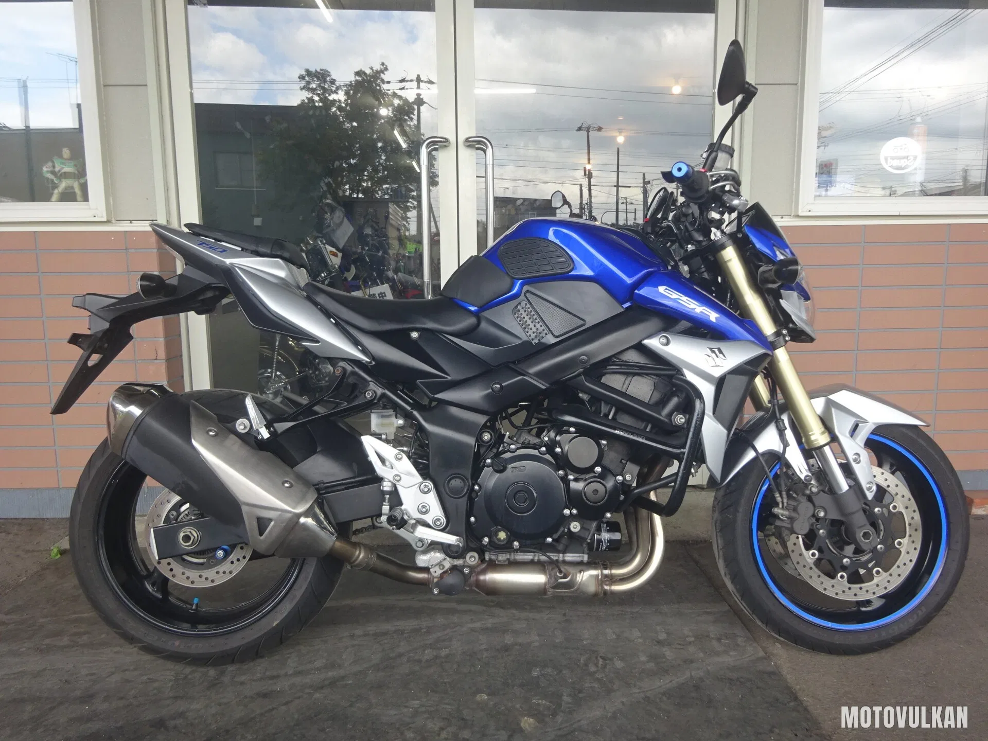 Suzuki Gsr750
