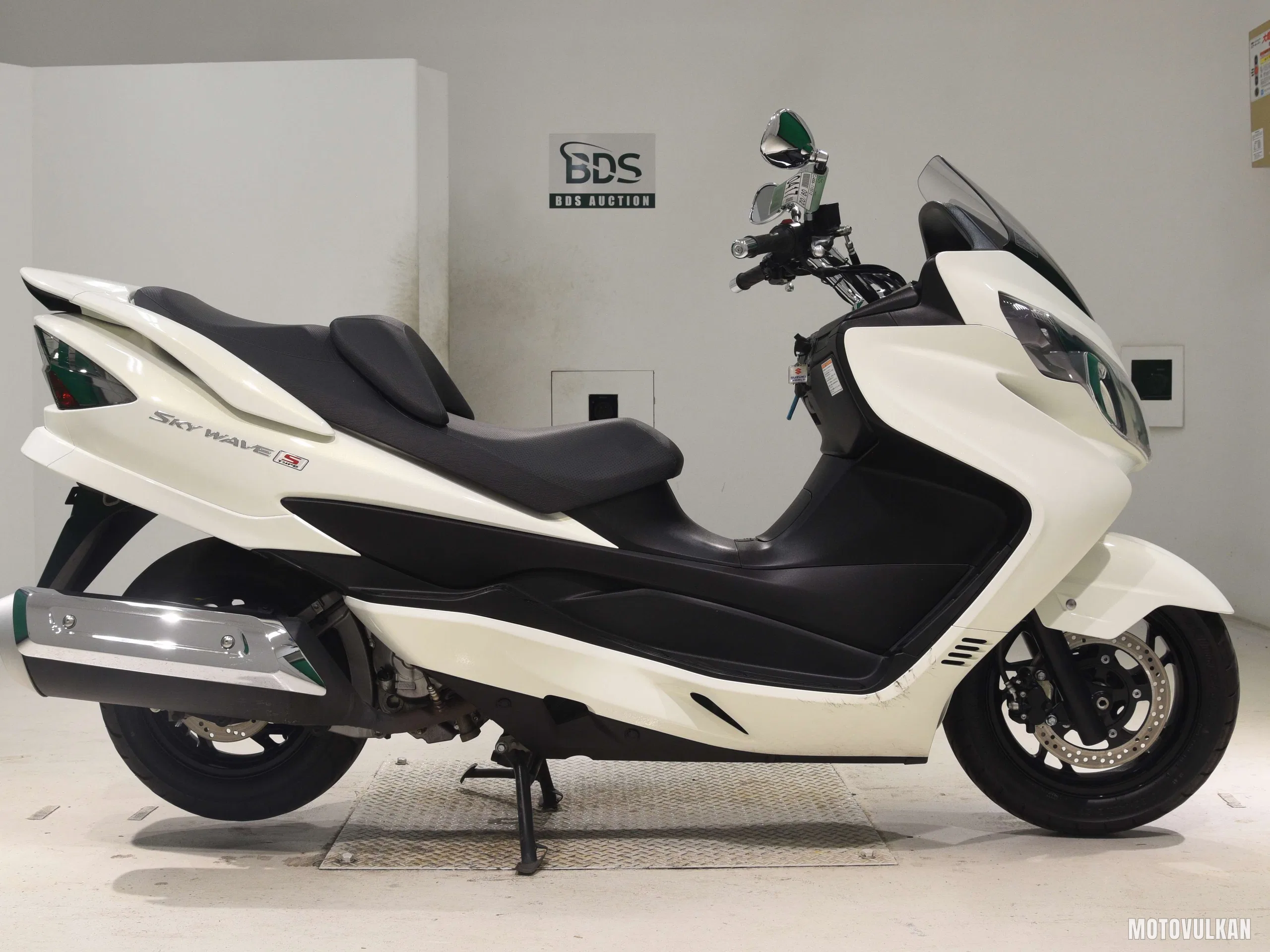 Suzuki SKYWAVE250S-3