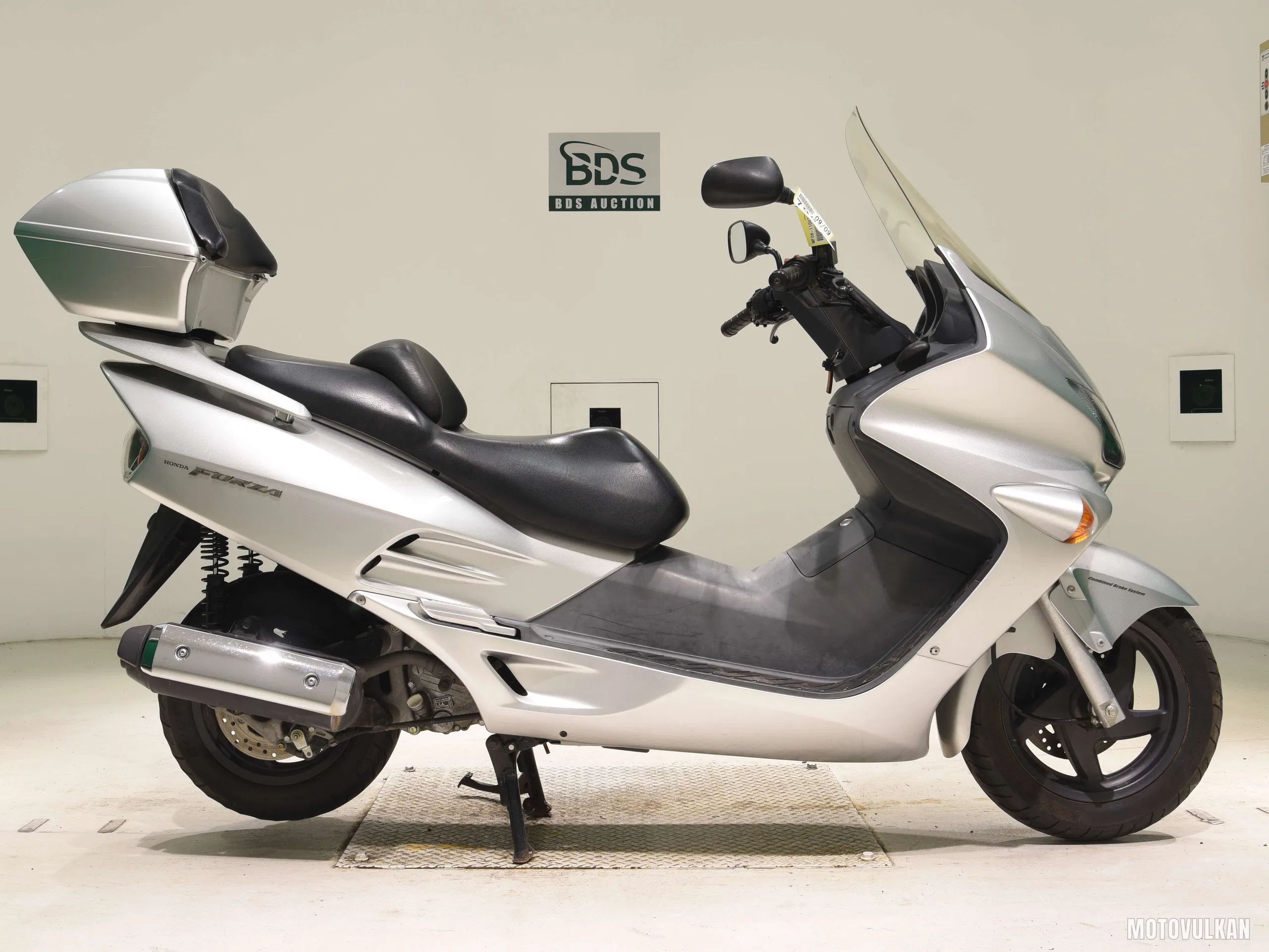Honda FORZA