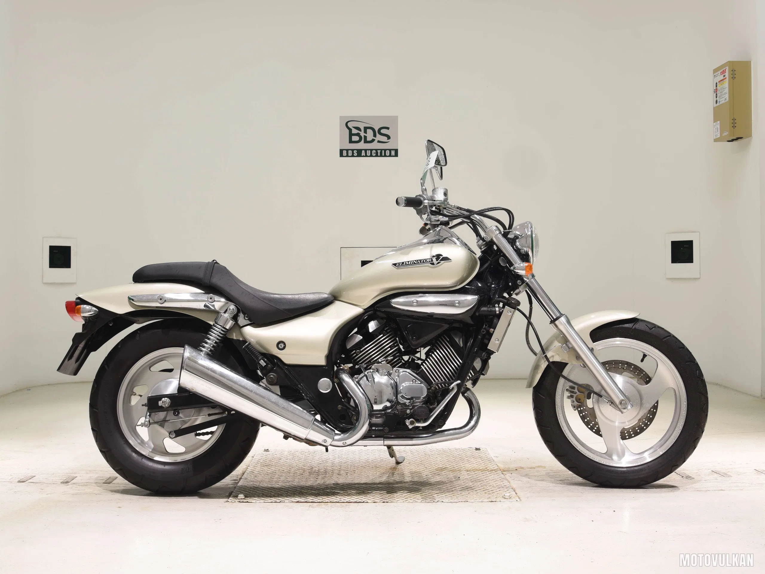 Kawasaki ELIMINATOR250V