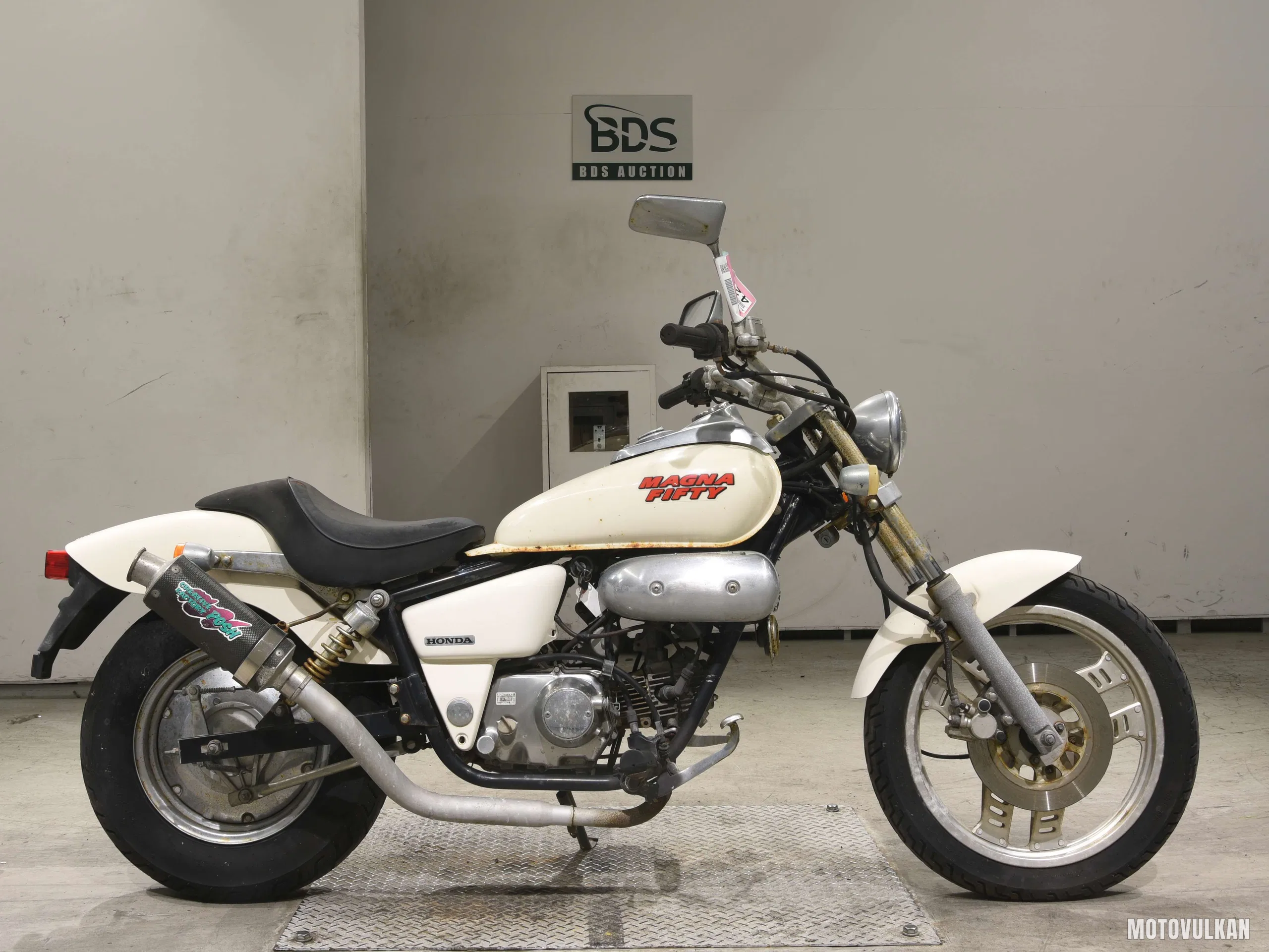 Honda MAGNA50