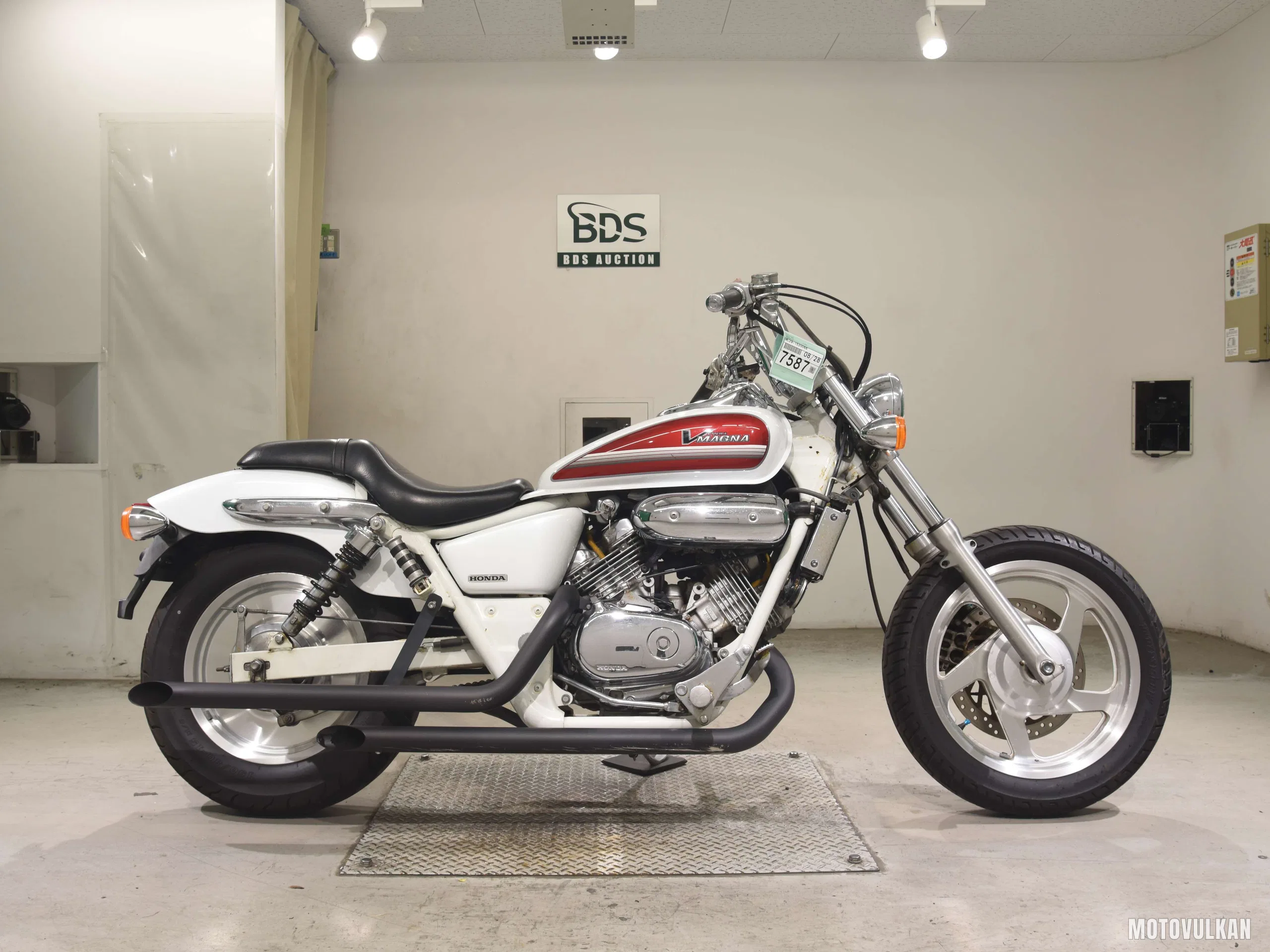 Honda MAGNA250