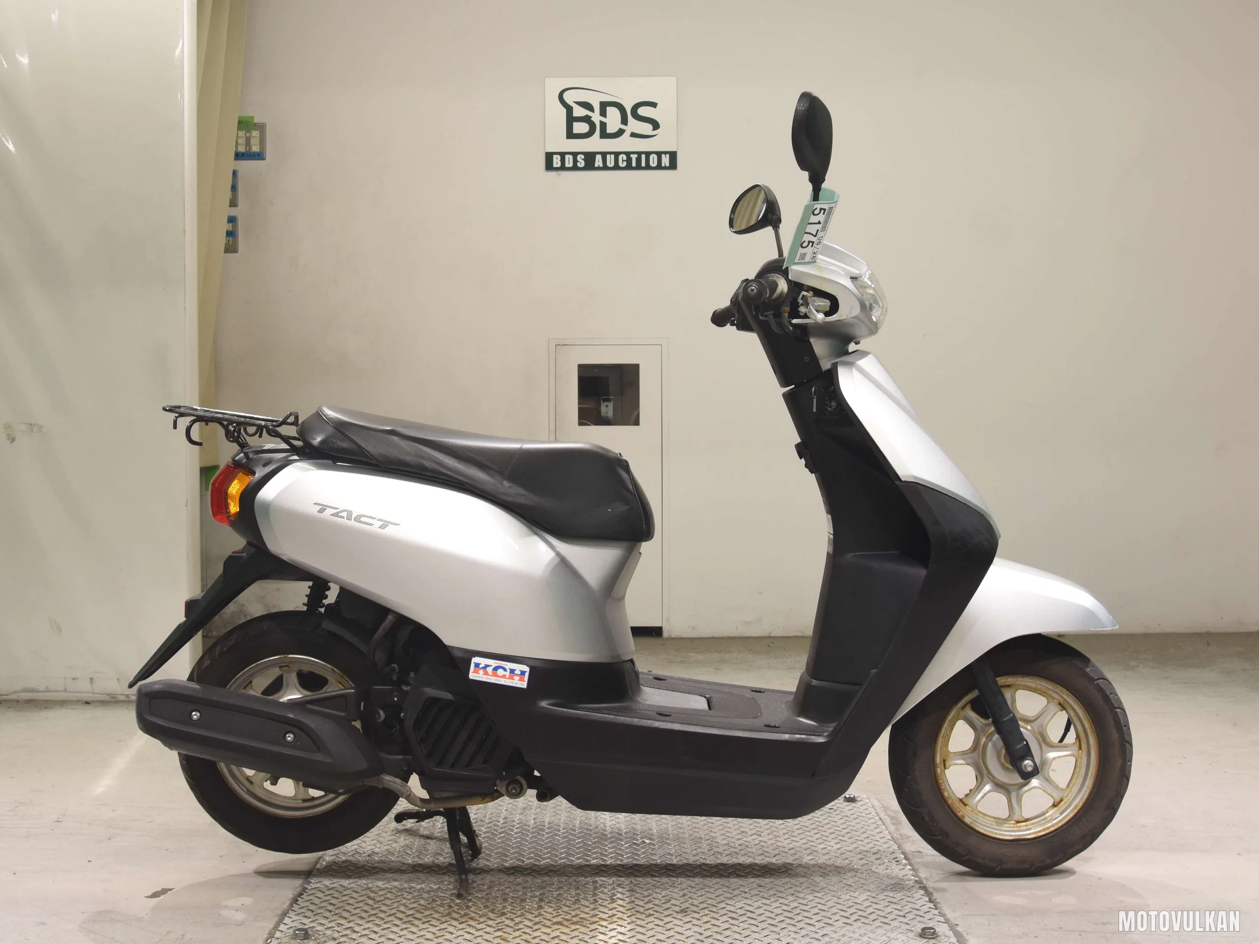 Honda TACT-4 Basic