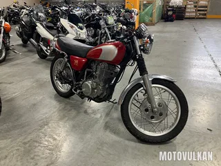 Yamaha Sr400