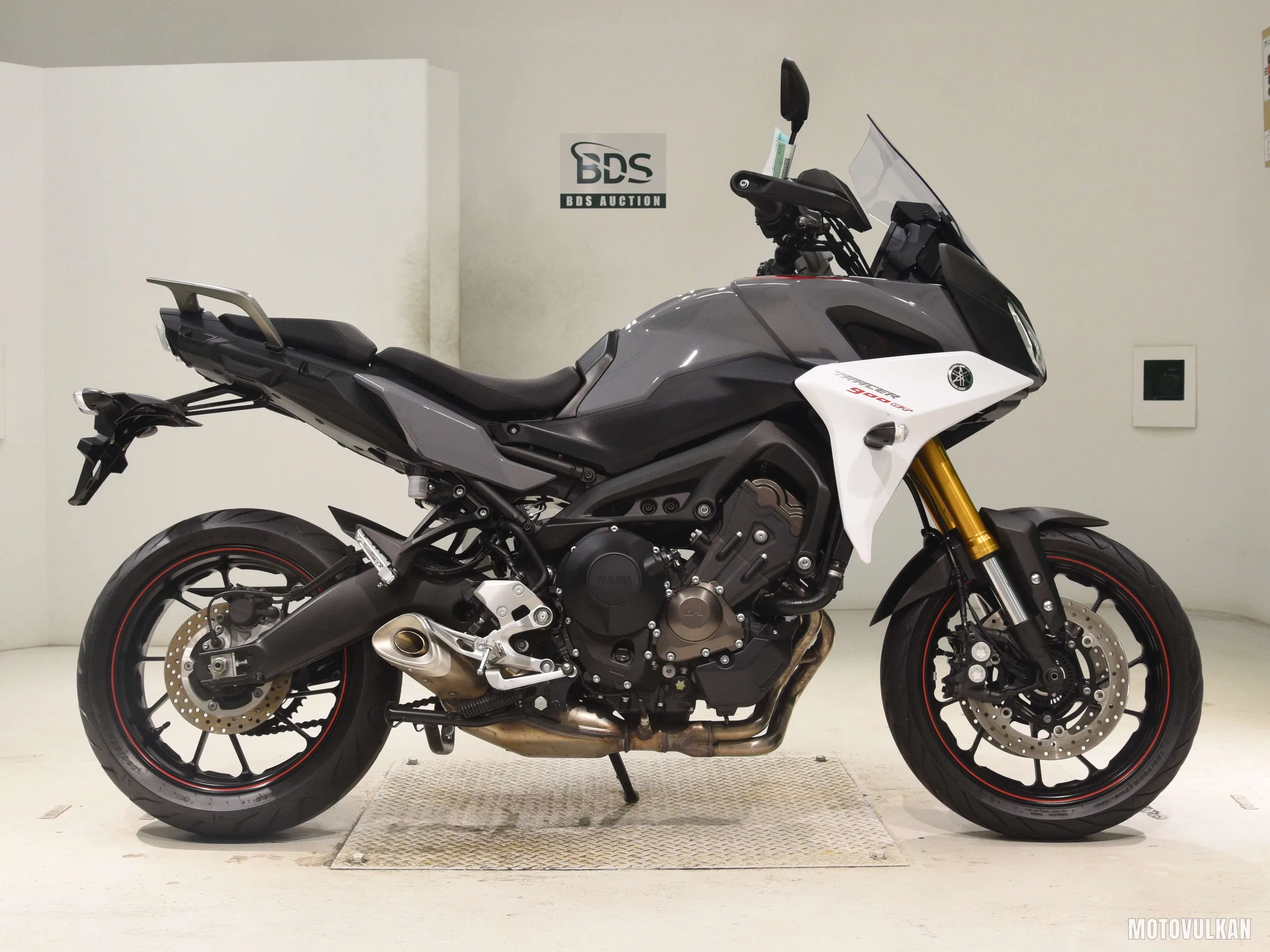 Yamaha MT-09 Tracer