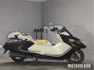 Yamaha Maxam