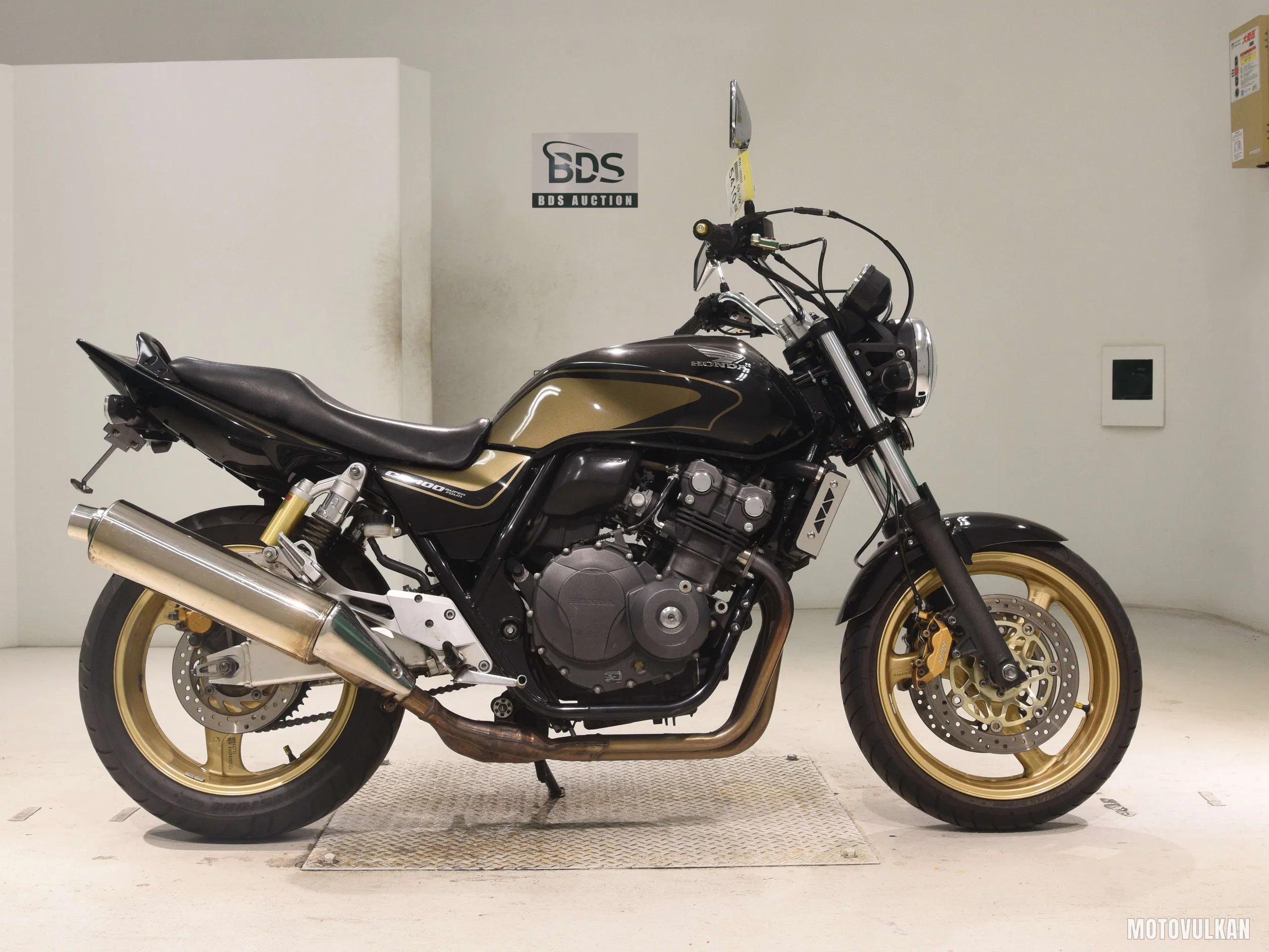 Honda CB400SFV-4