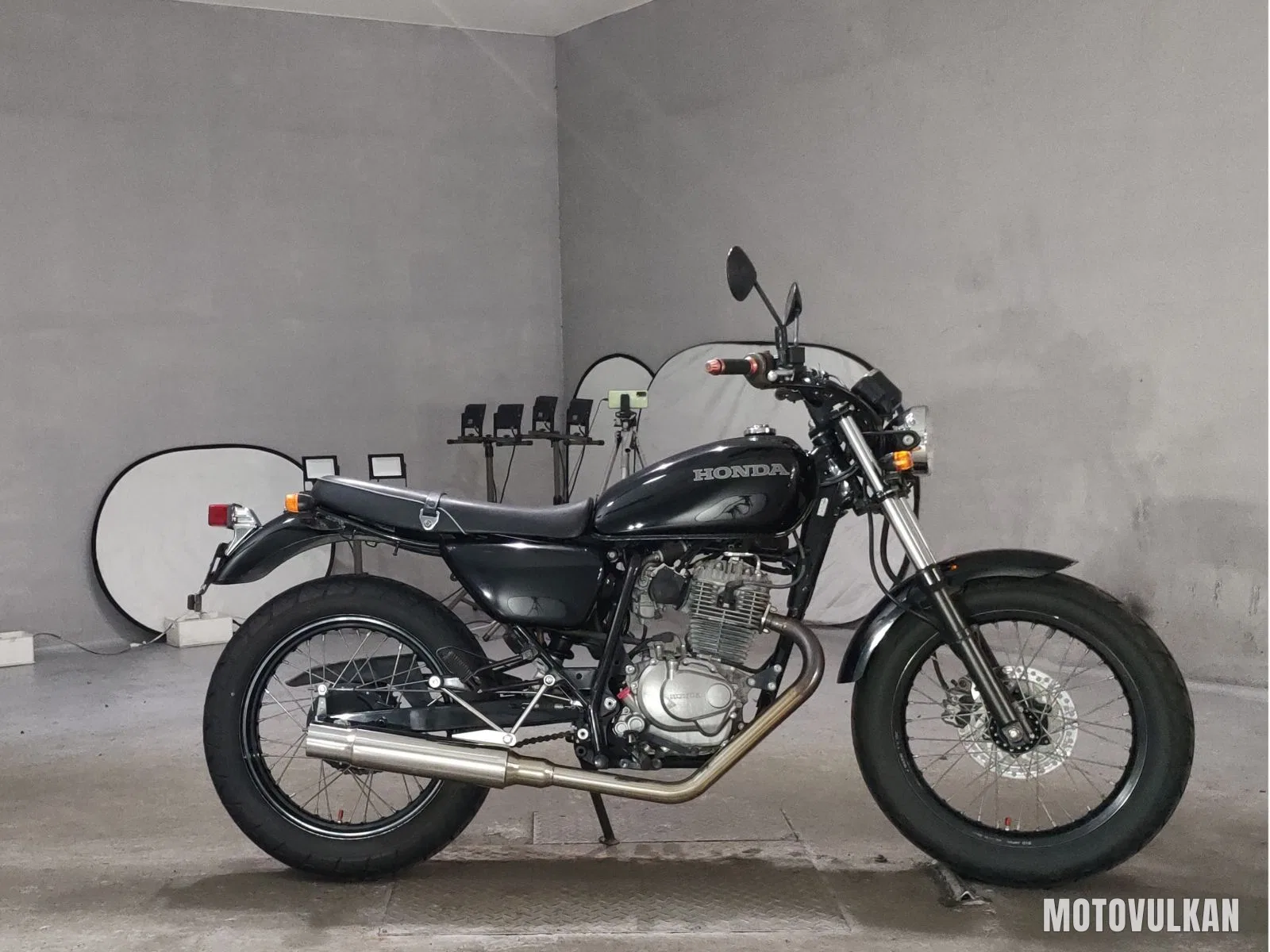 Honda CB223S