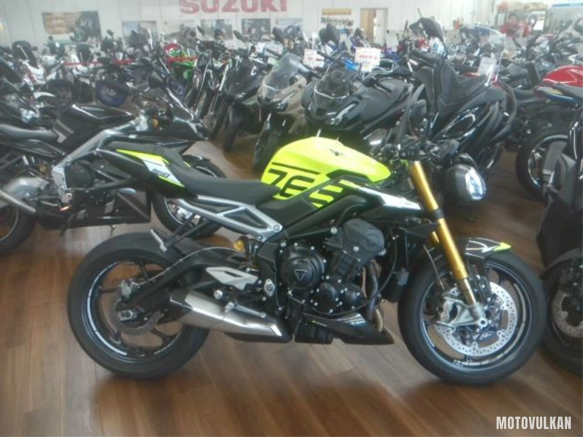 Triumph Triumph Street Triple 765 R