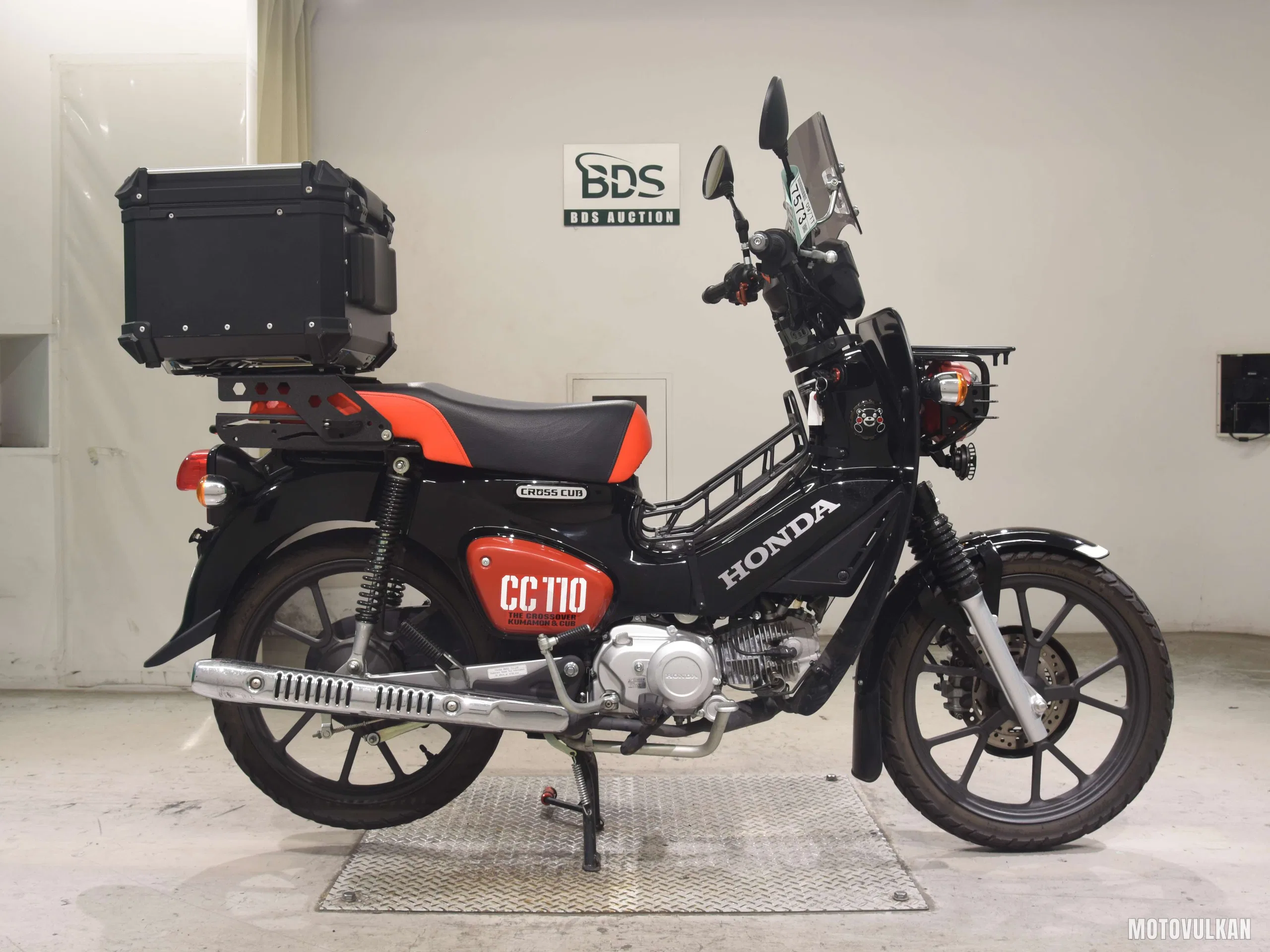 Honda Cross Cub 110-3
