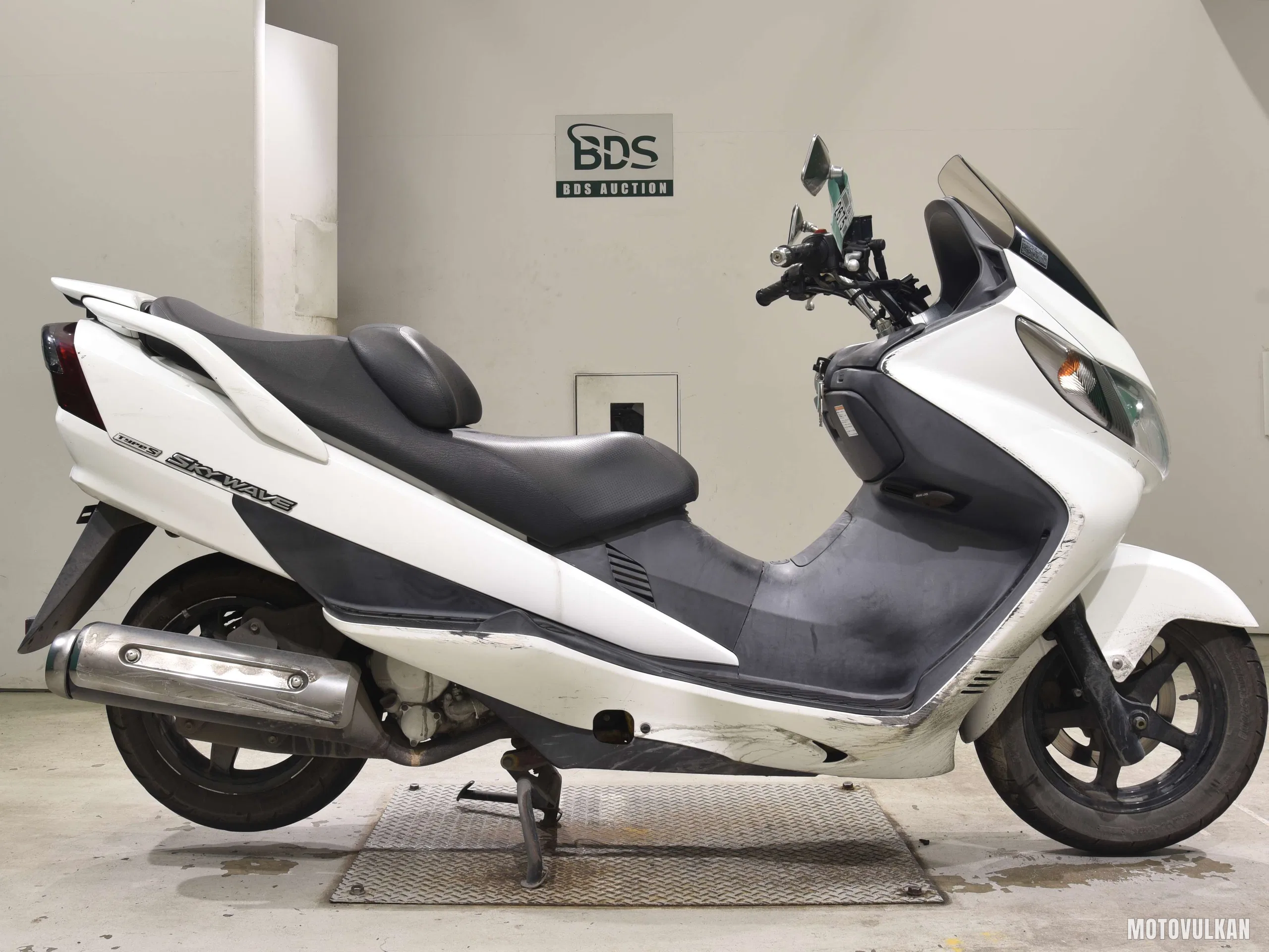Suzuki SKYWAVE250S-2