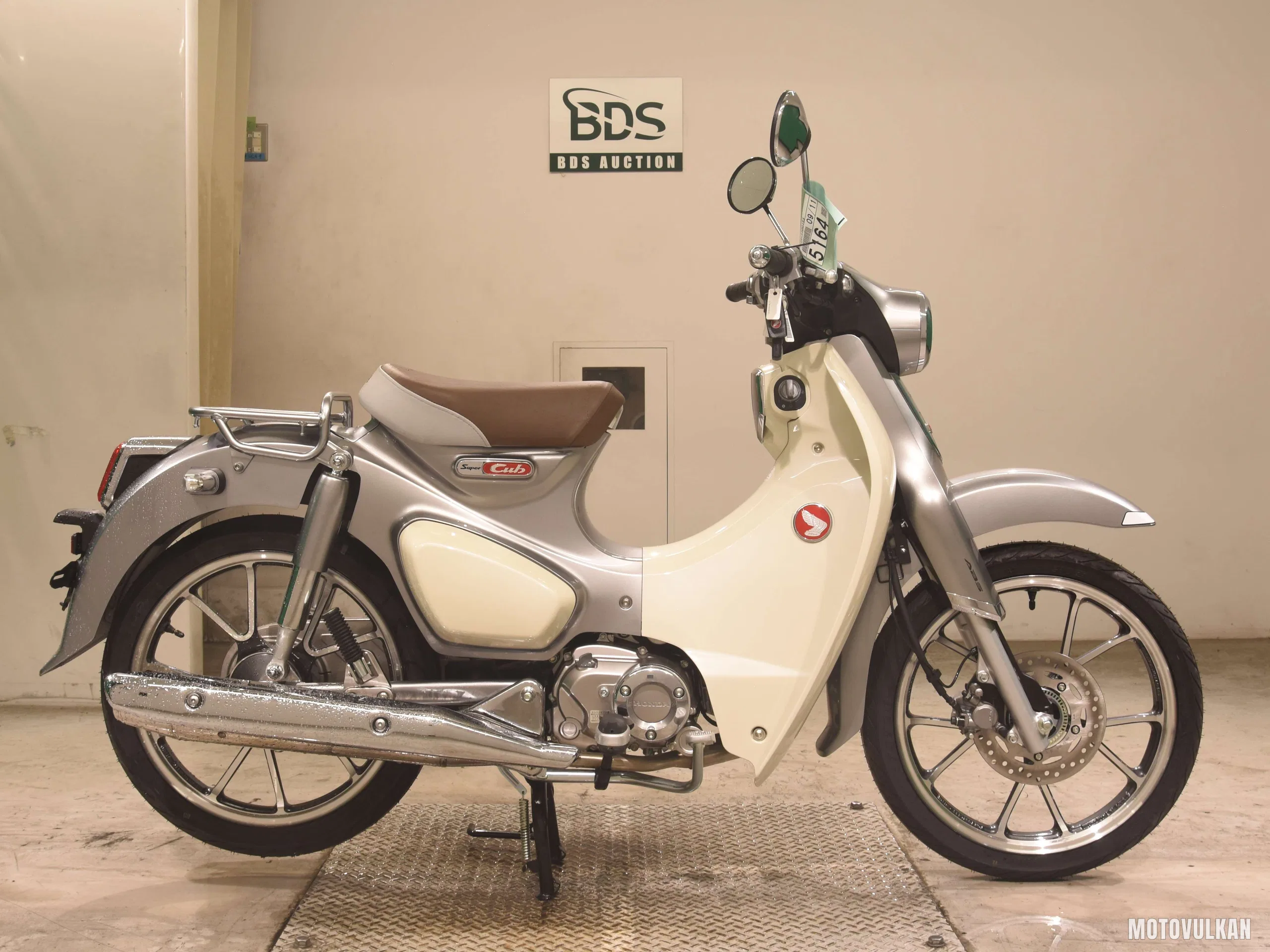 Honda C125-2