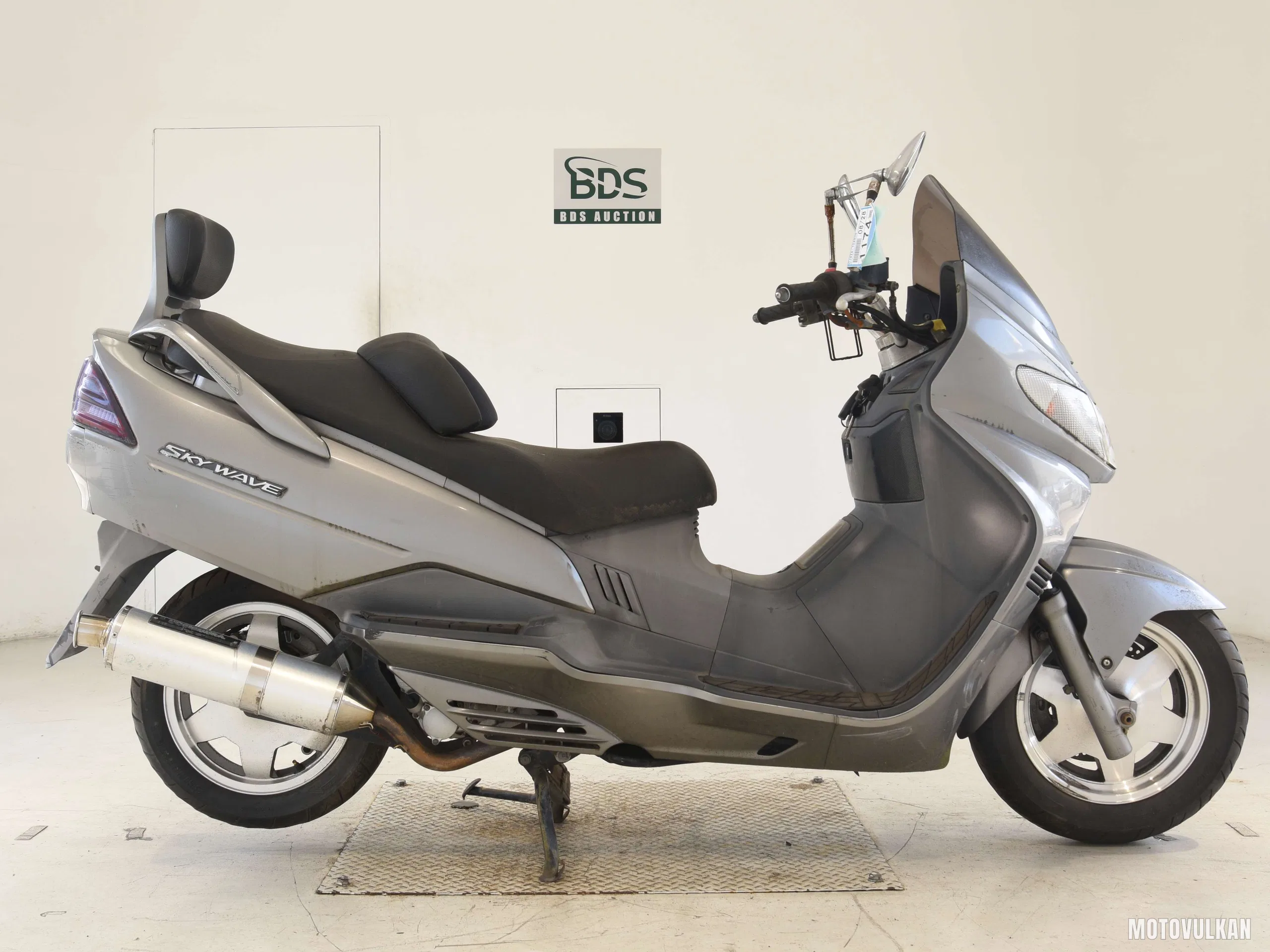 Suzuki SKYWAVE250