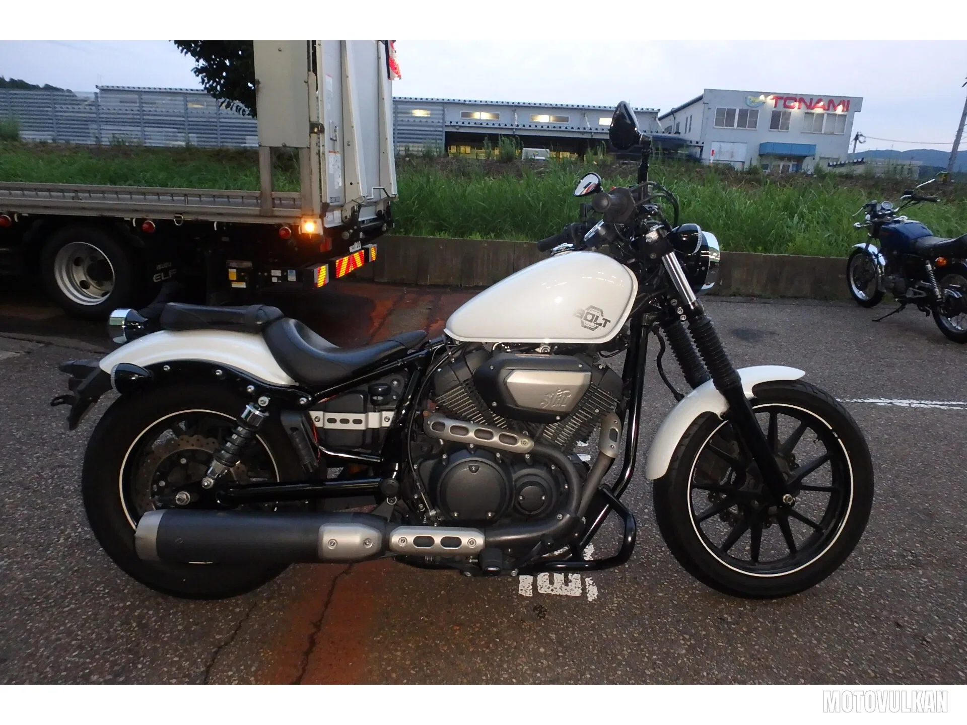 Yamaha Bolt