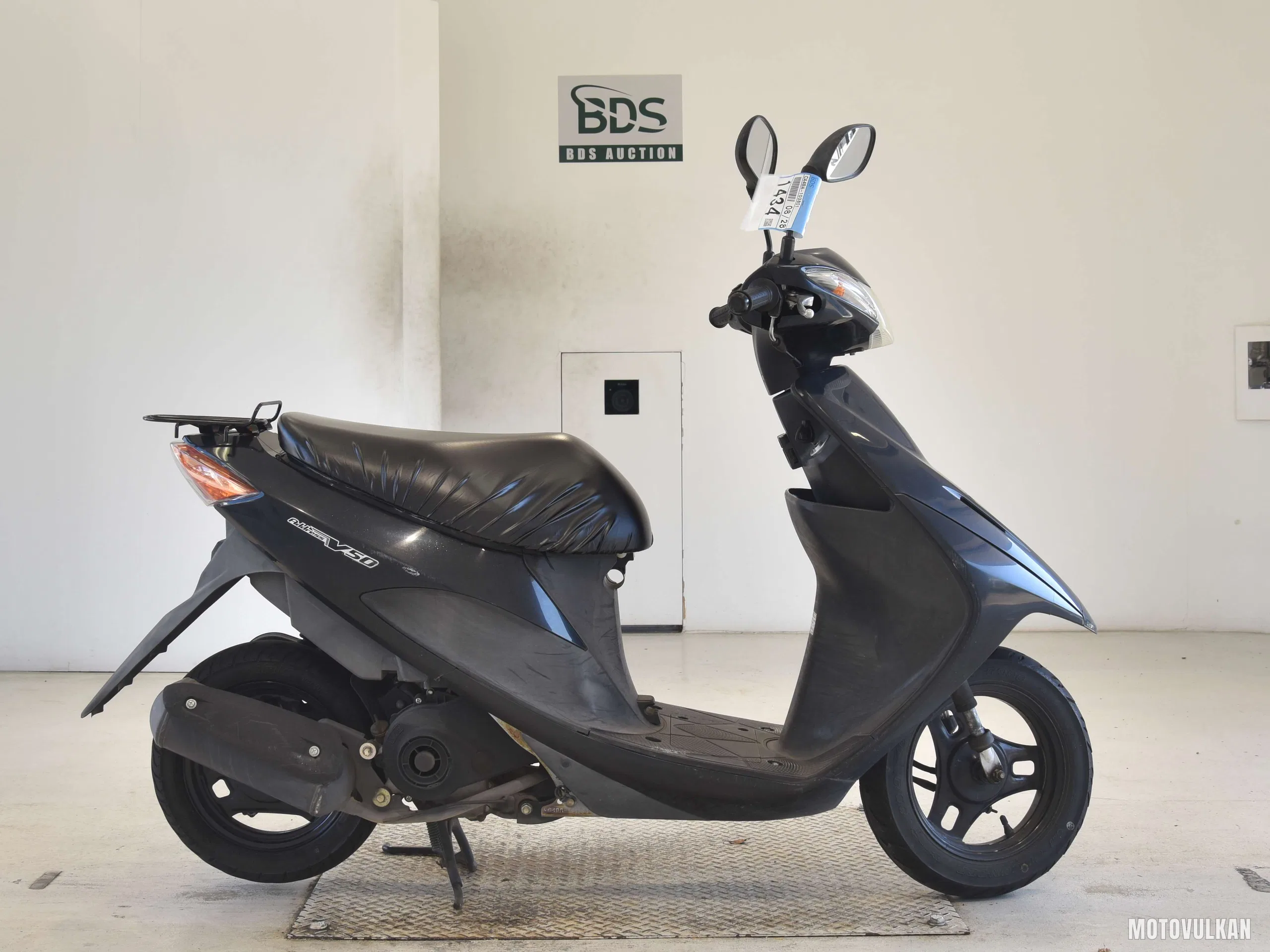 Suzuki ADDRESS V50-3