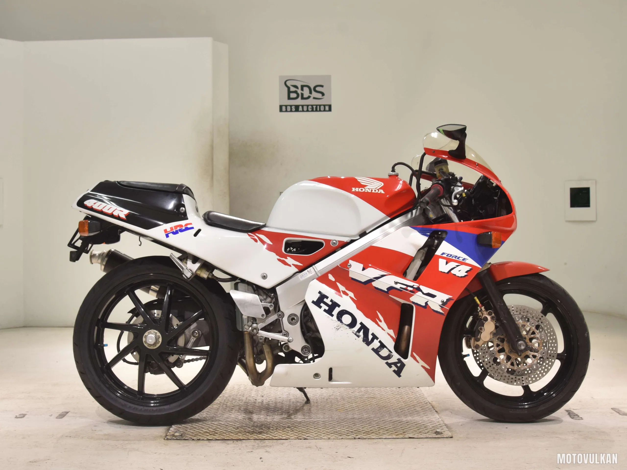 Honda VFR400R-2