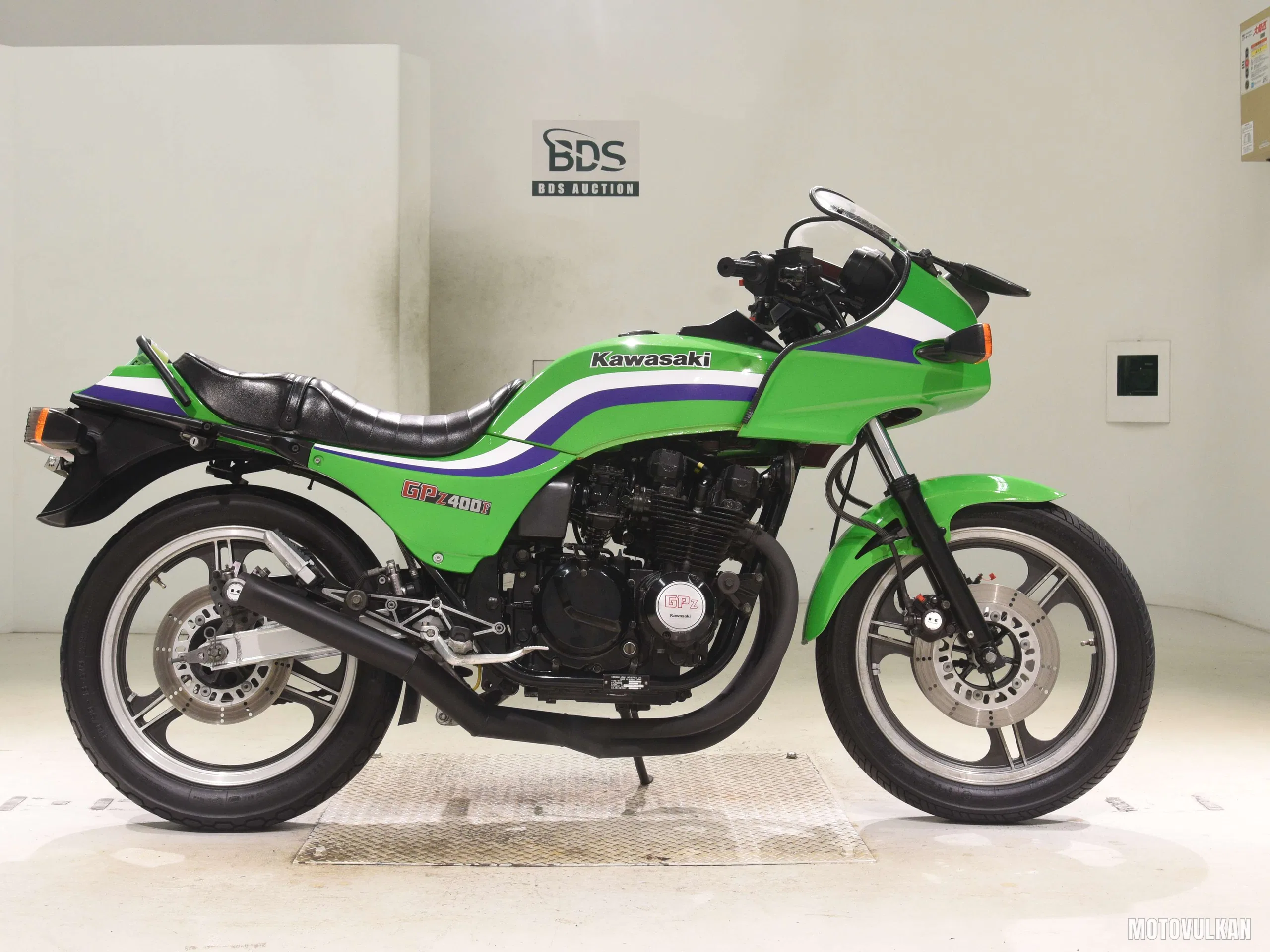 Kawasaki GPZ400F