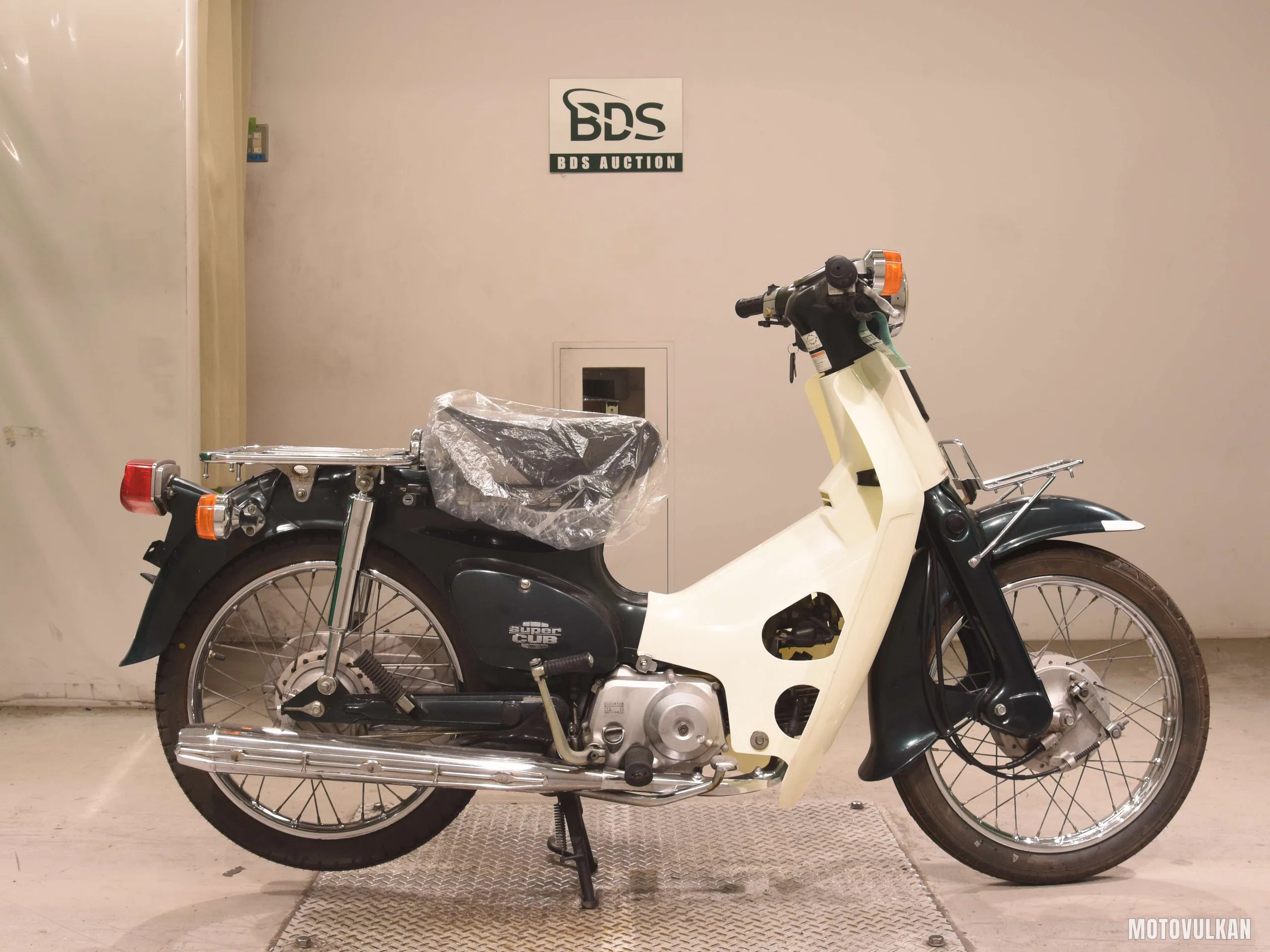 Honda C90