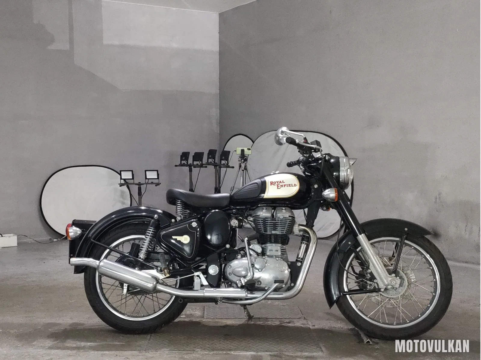  Royal Enfield Classic 500