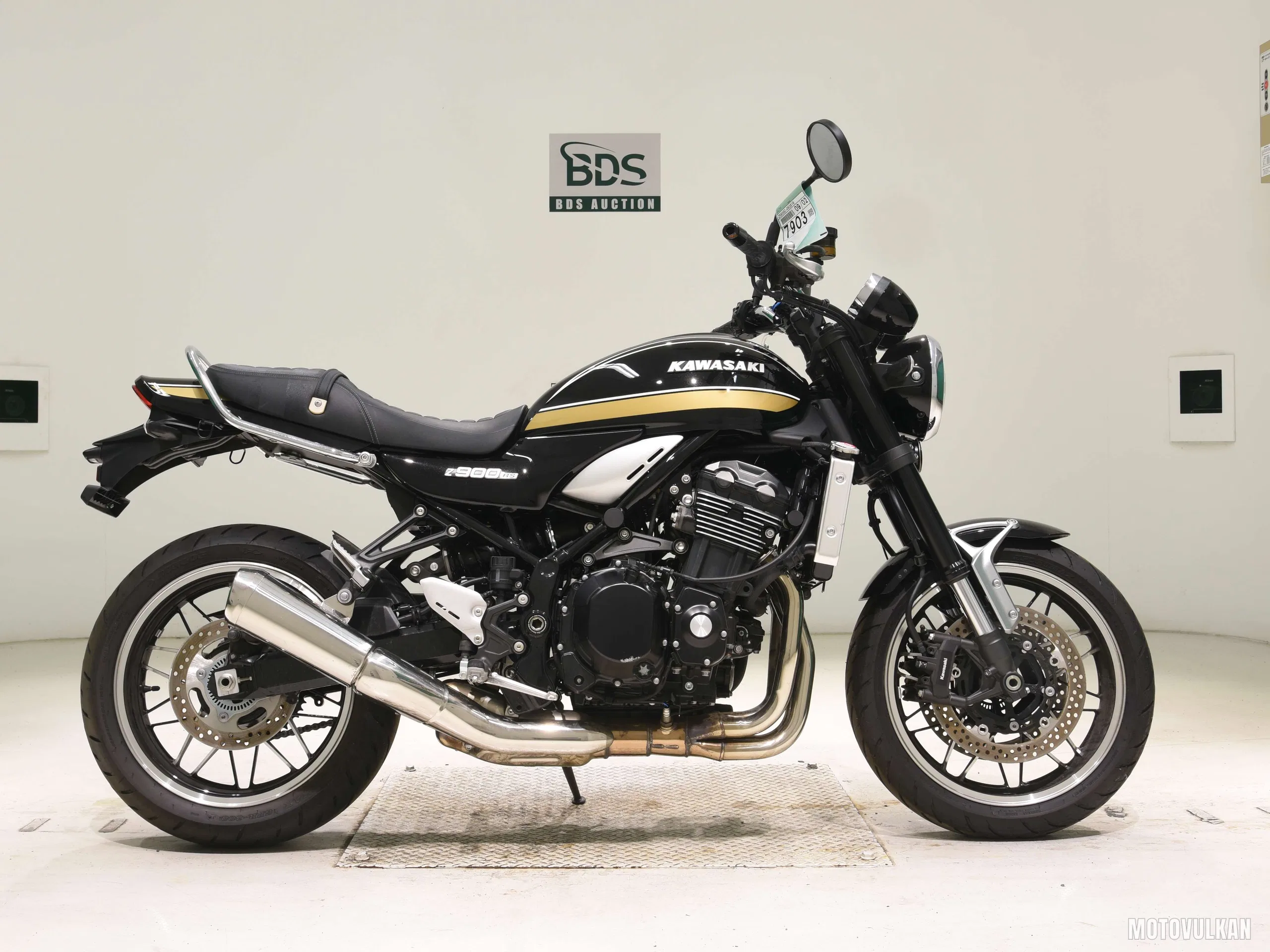 Kawasaki Z900RS
